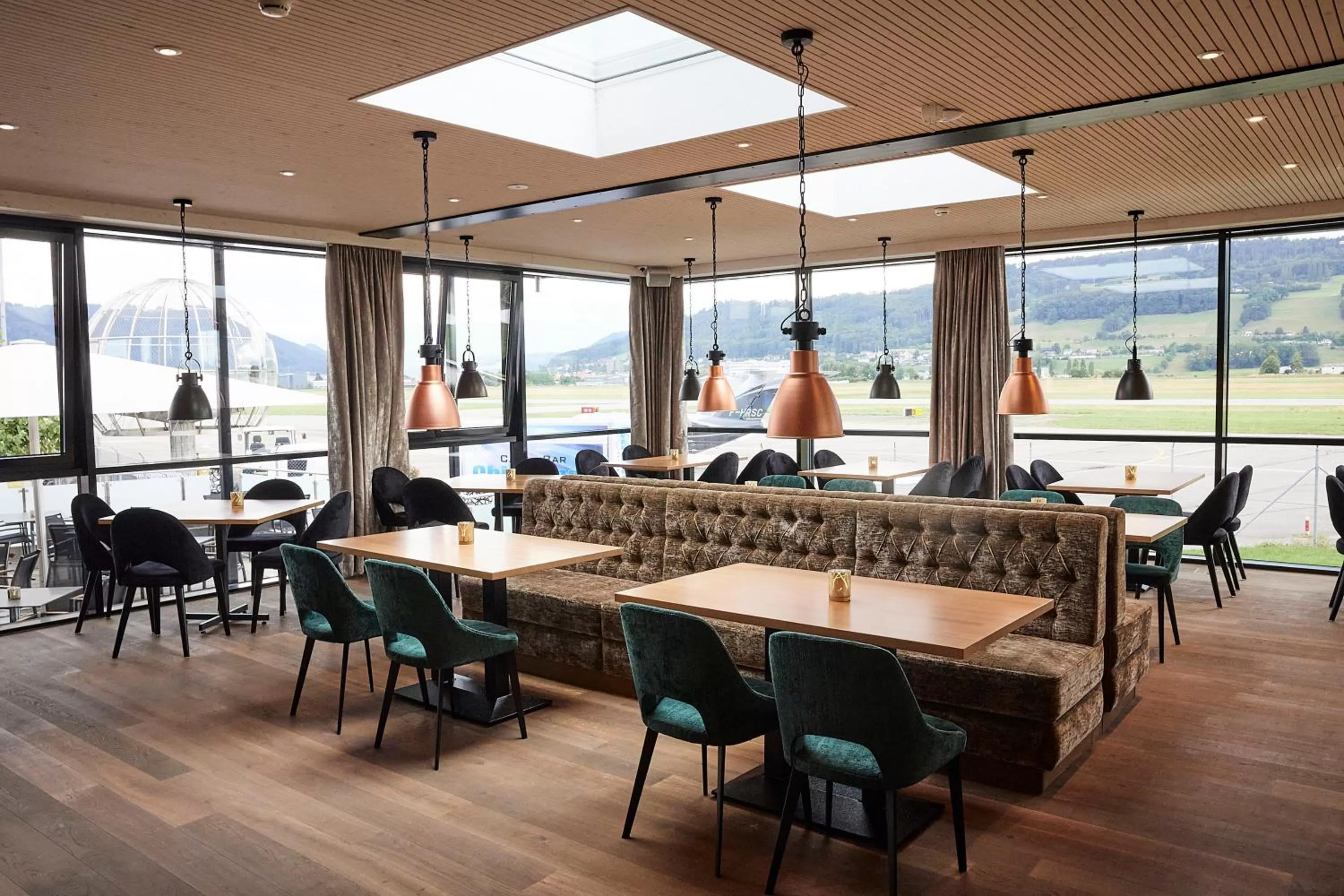 Restaurant/places to eat in AMANTE Hotel