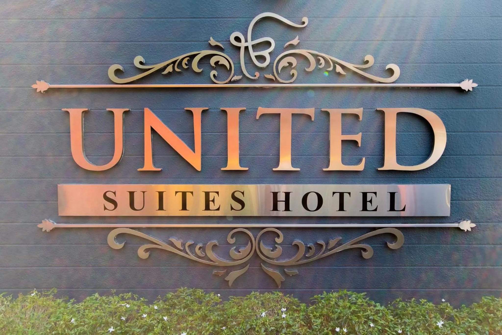 Property building in United Residence Ekamai Bangkok