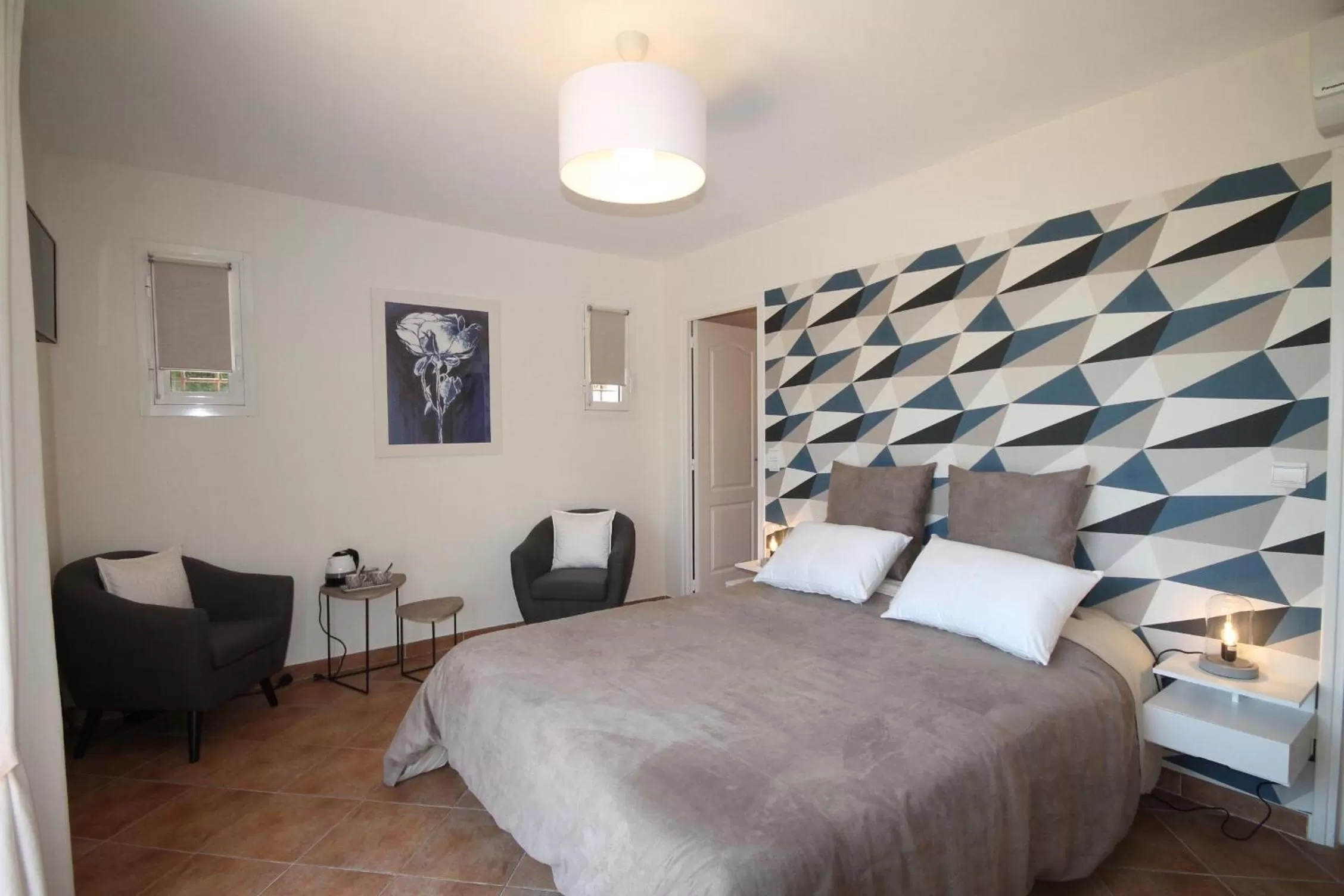 Bed in La Dolce Vita Opio