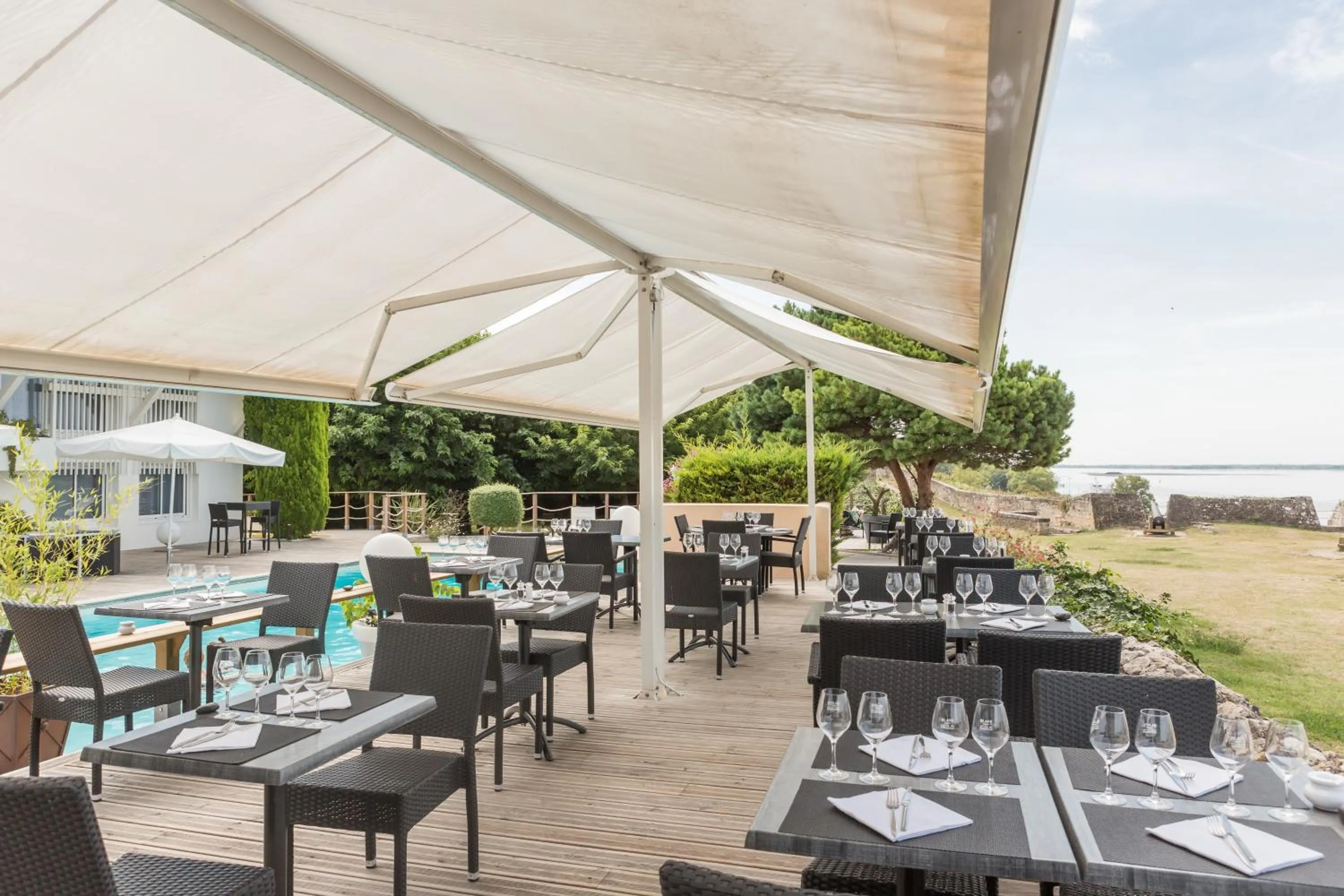 Restaurant/places to eat in Logis Hôtel Restaurant La Citadelle