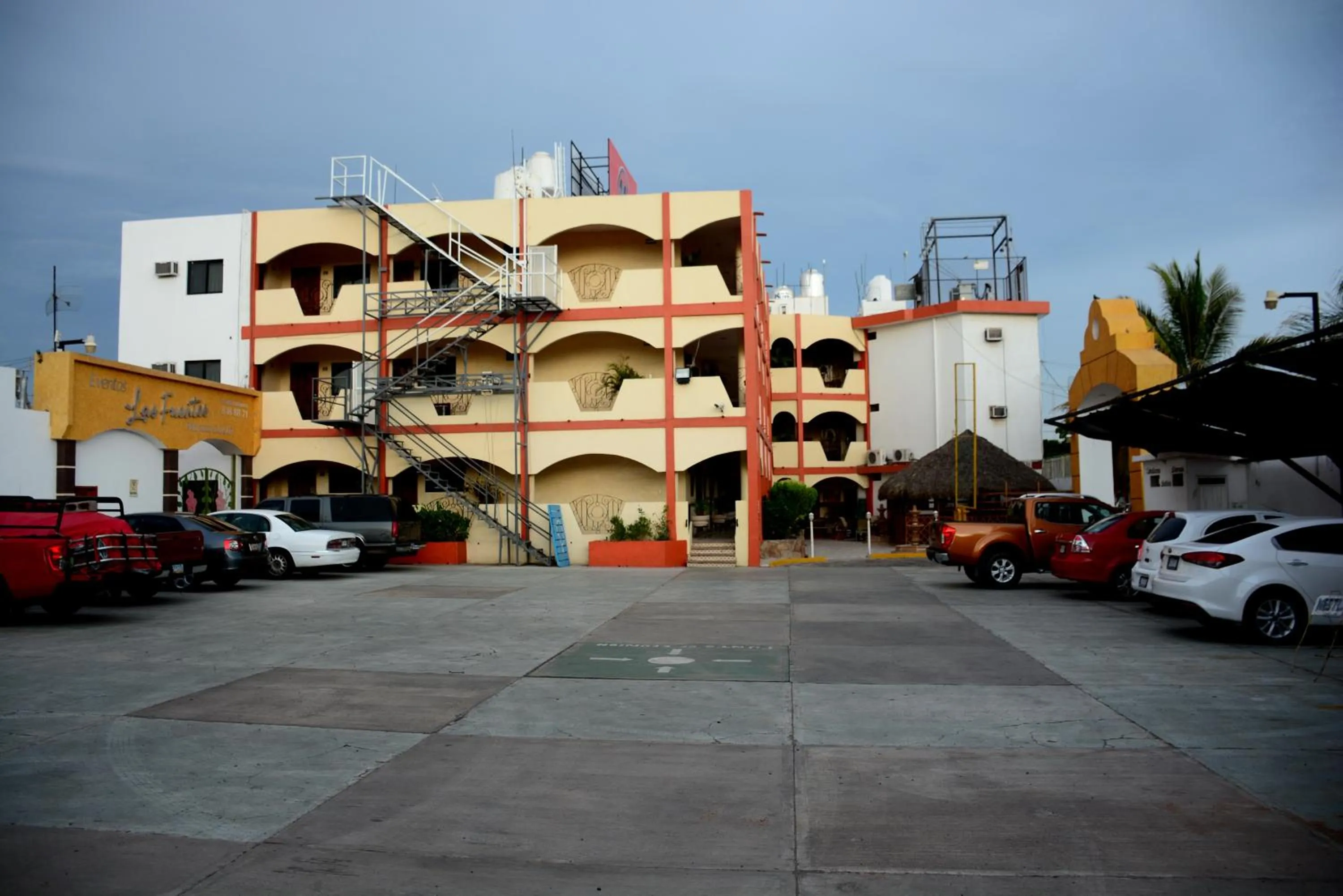 Parking in Hotel Las Fuentes
