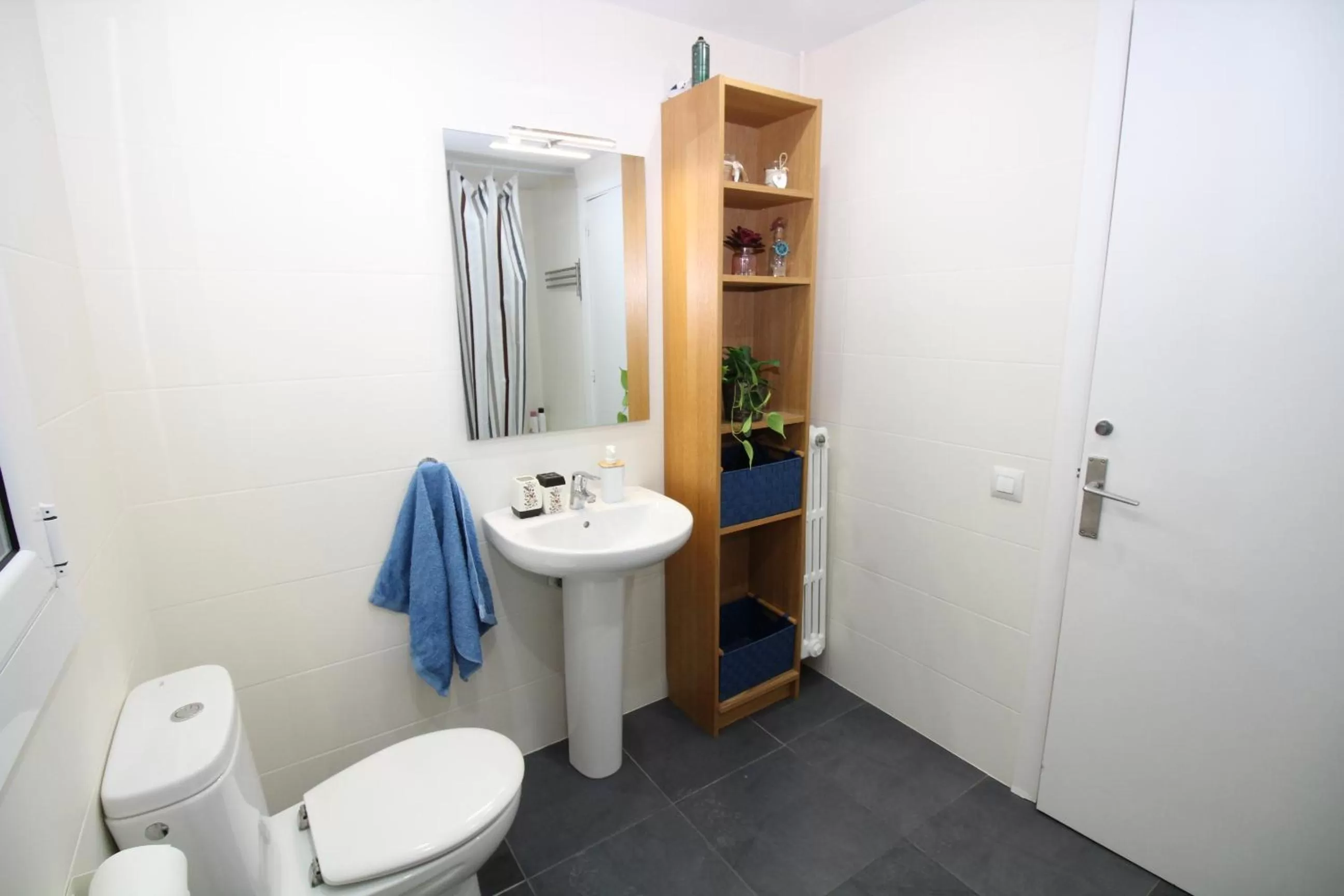 Bathroom in Nuevo Balmes Habitaciones