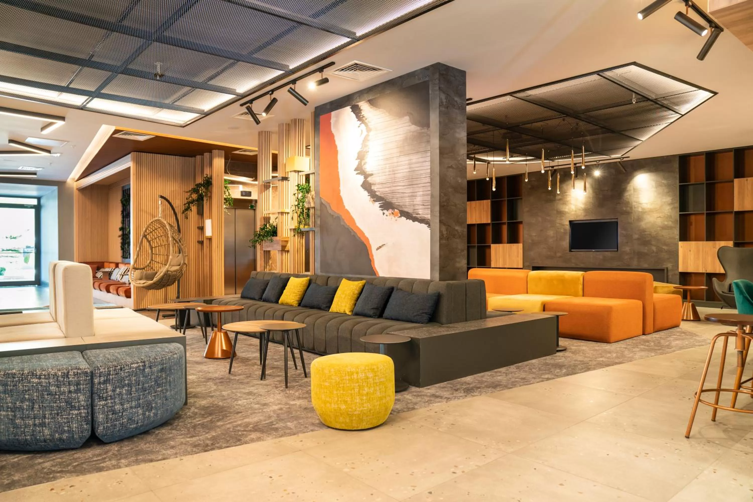 Seating area in Novotel Gaziantep