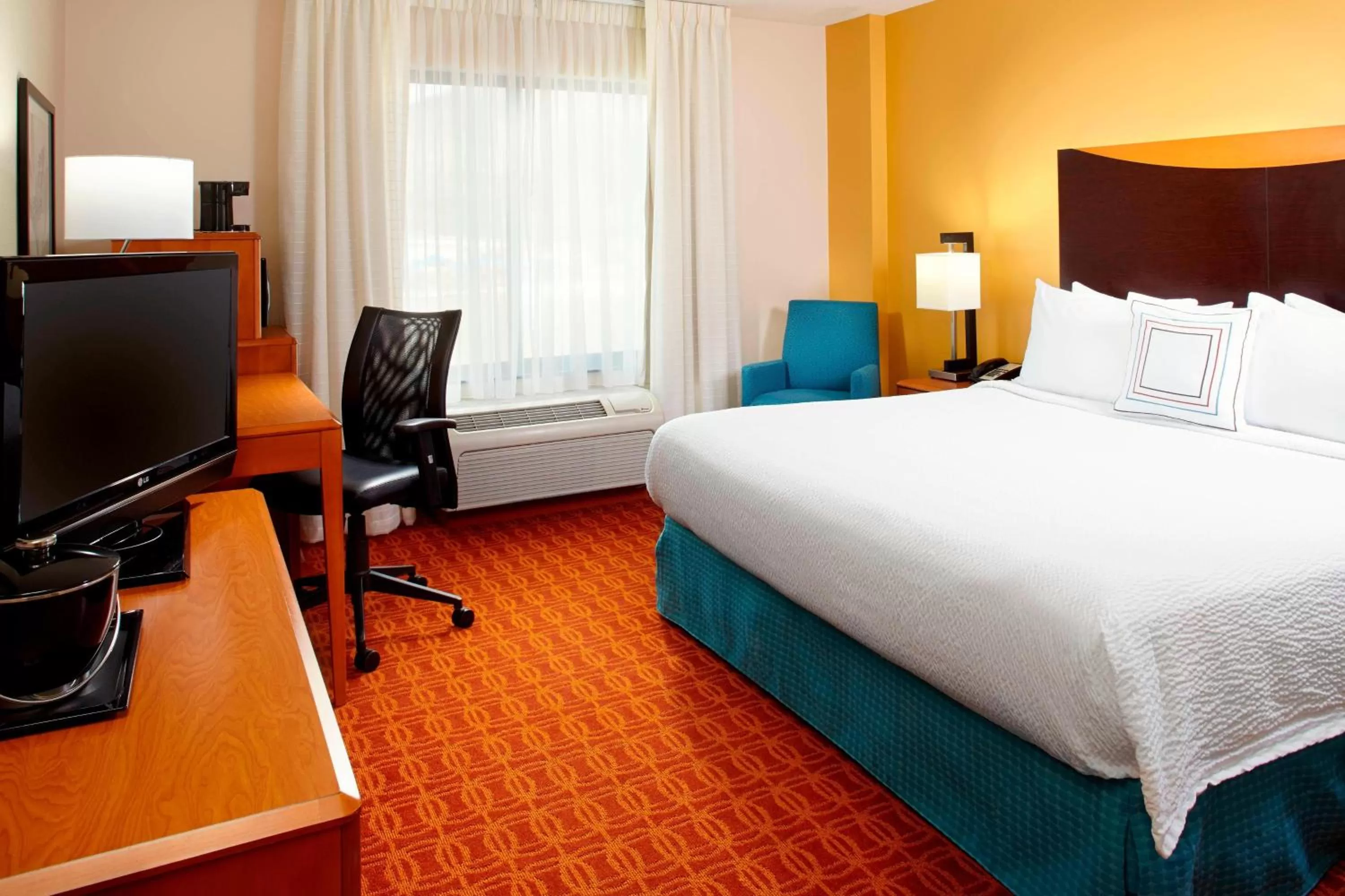 King Room - Hearing Accessible in Fairfield Inn & Suites Pittsburgh Neville Island
