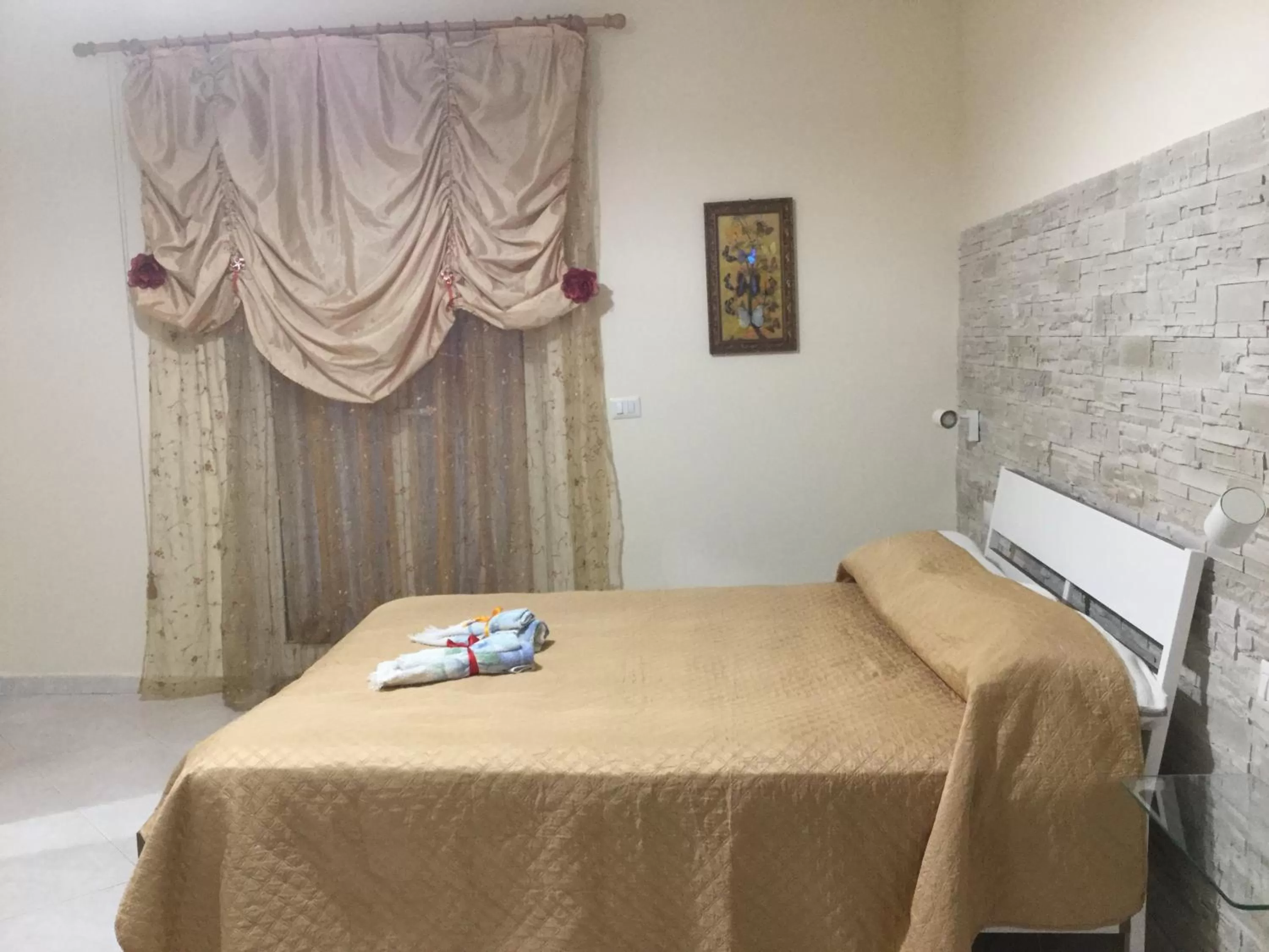 Photo of the whole room, Bed in Maria's home
