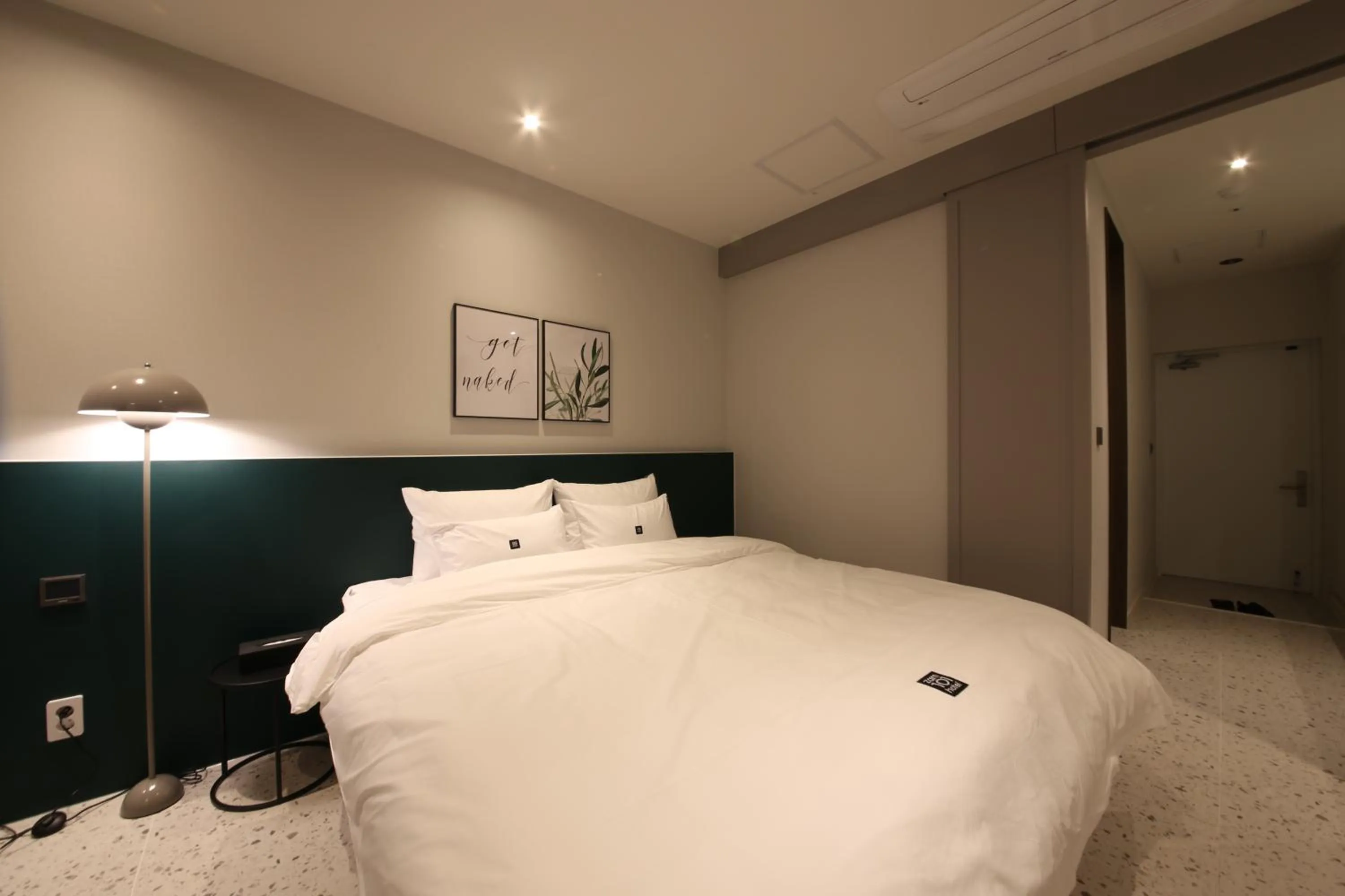 Bed in Zam101 Hotel Gimhae