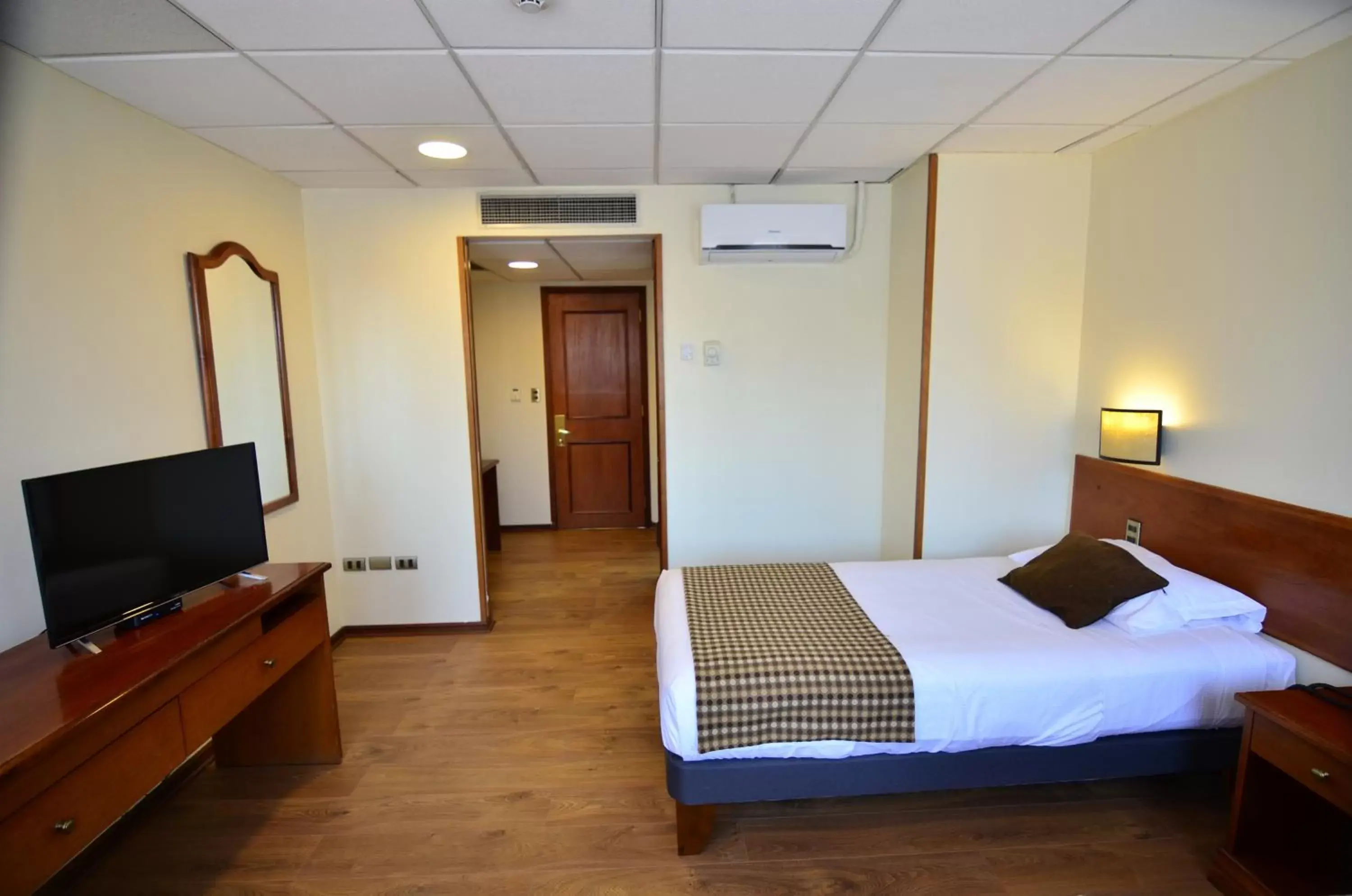 Single Room - single occupancy in Tur Hotel Santiago Single Room - single occupancy in Tur Hotel Santiago