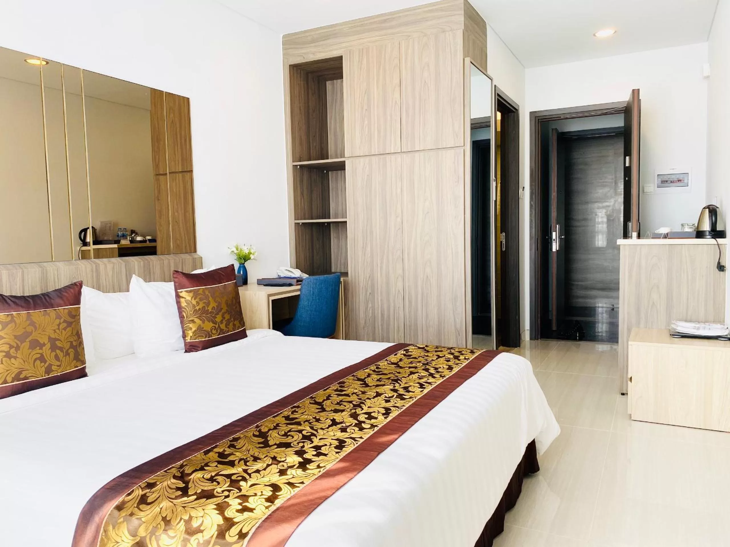 Bed in Aurora Western Village