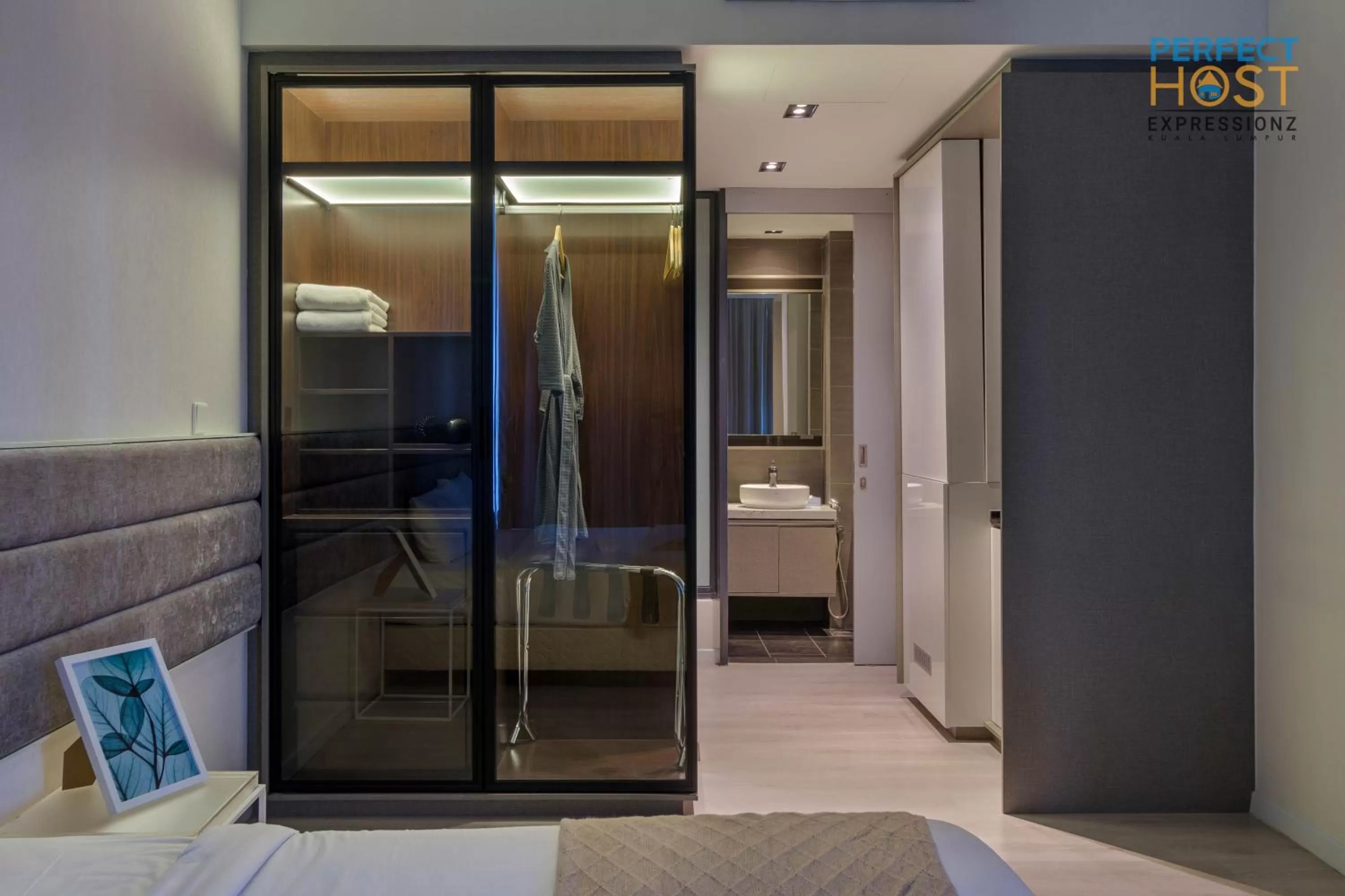 wardrobe in Expressionz Suites KL by Perfect Host