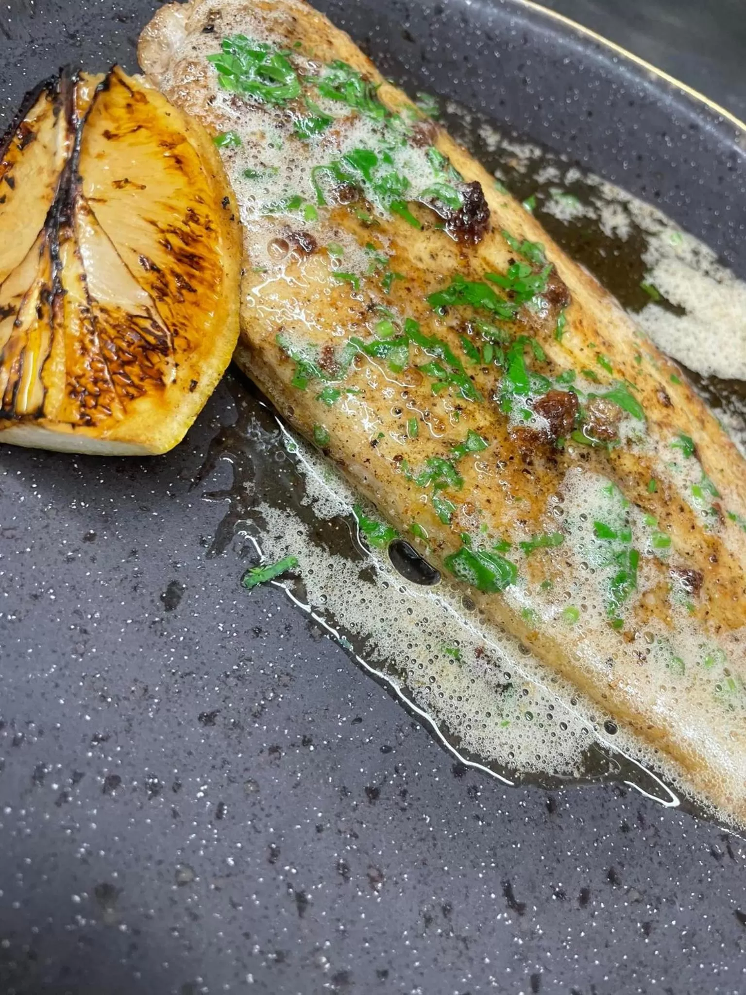 Restaurant/places to eat in Hotel La Pomme d'Or