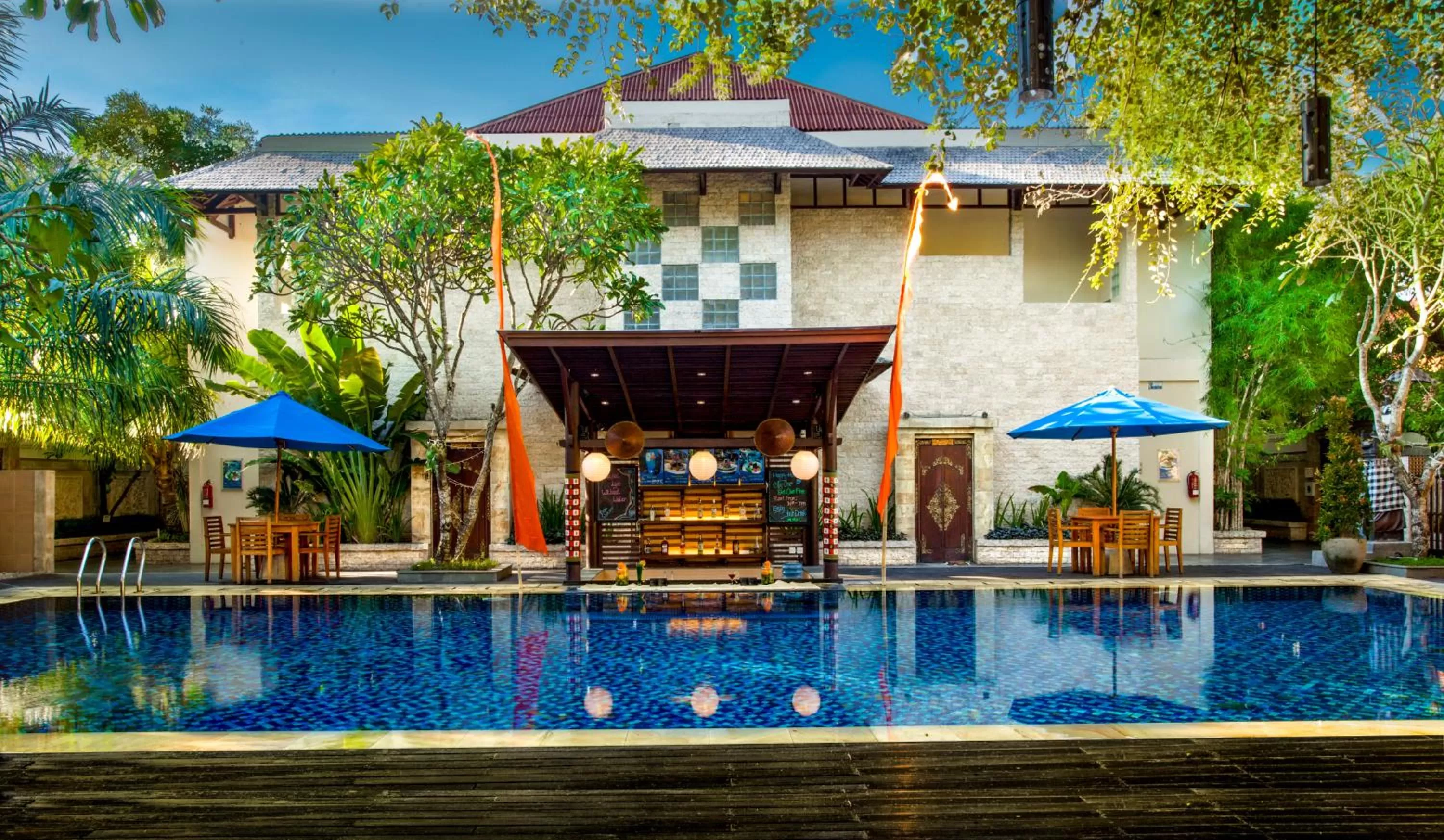 Swimming pool in Best Western Kuta Villa
