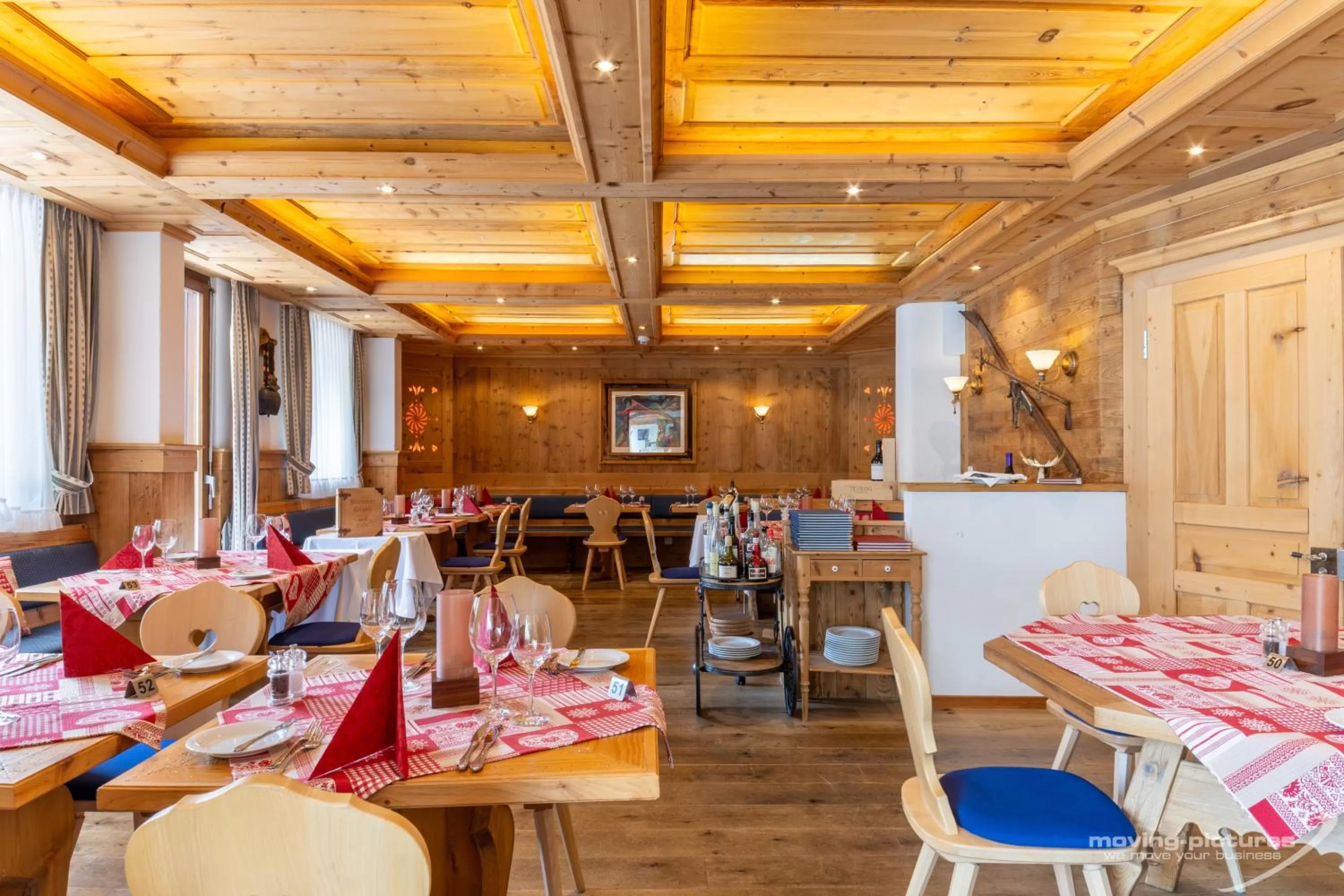 Restaurant/places to eat in Turmhotel Victoria Davos