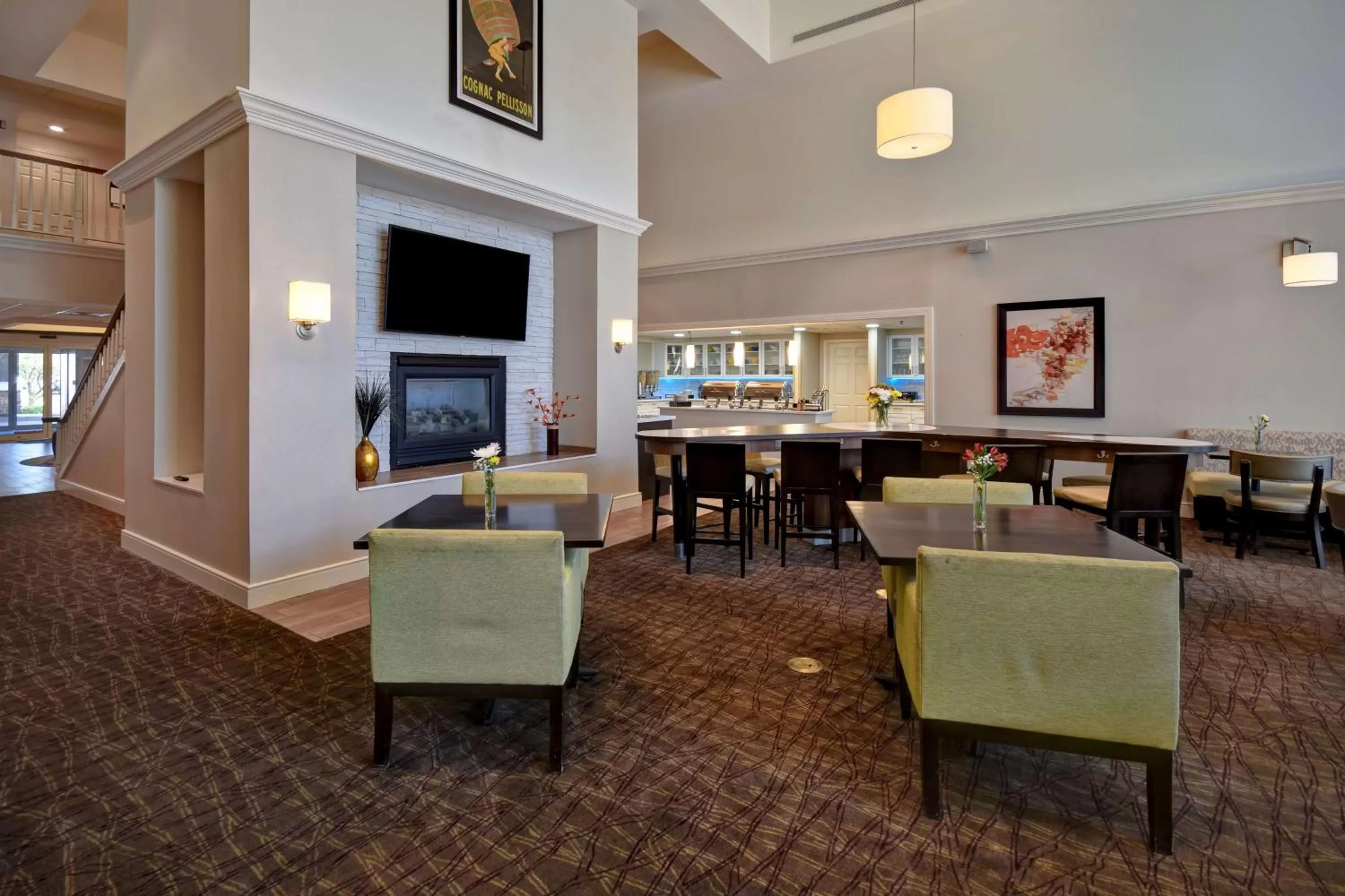 Dining area in Homewood Suites by Hilton Philadelphia-Great Valley