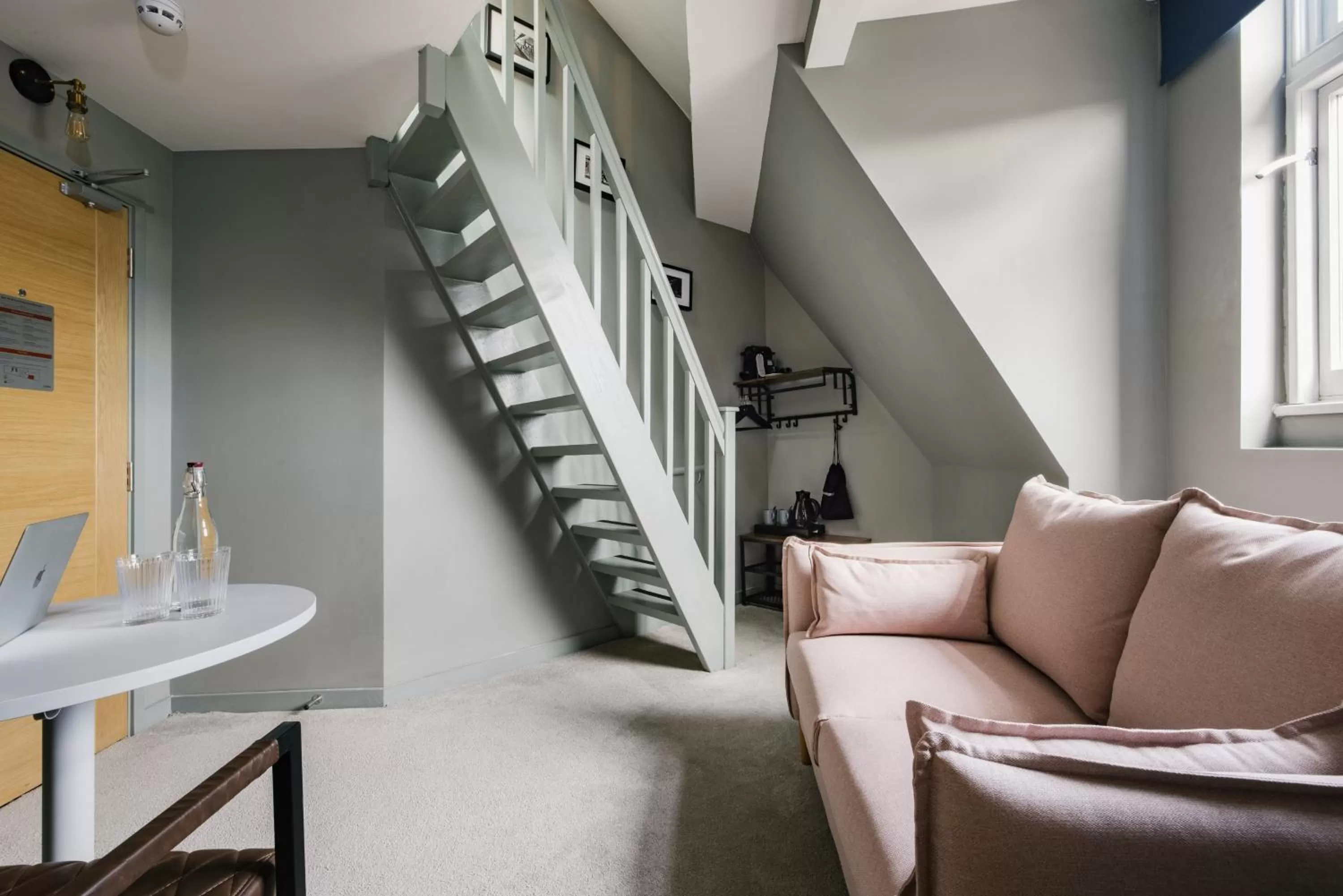 Living room in TowerBridge64