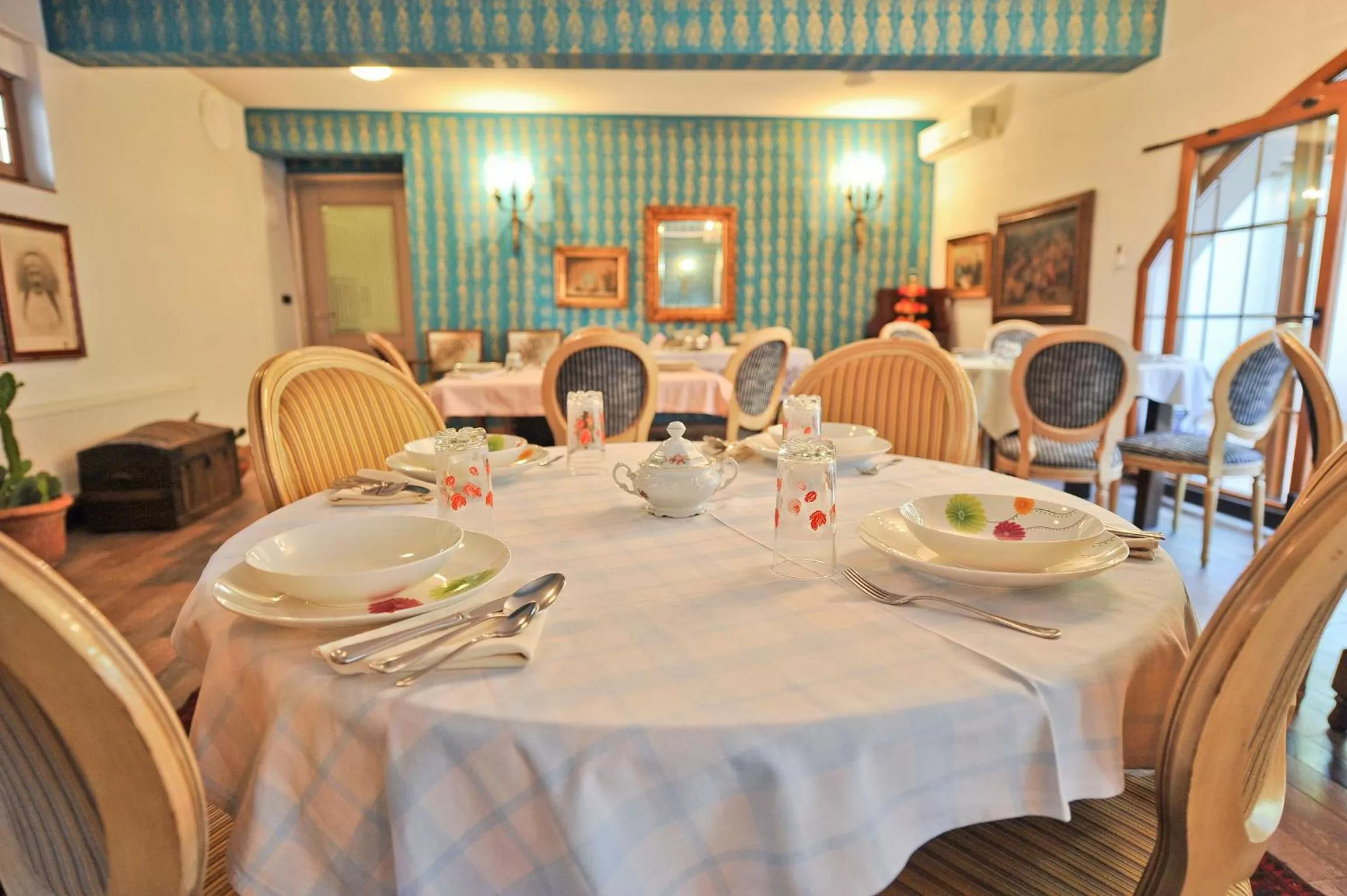 Restaurant/Places to Eat in Hotel Michele