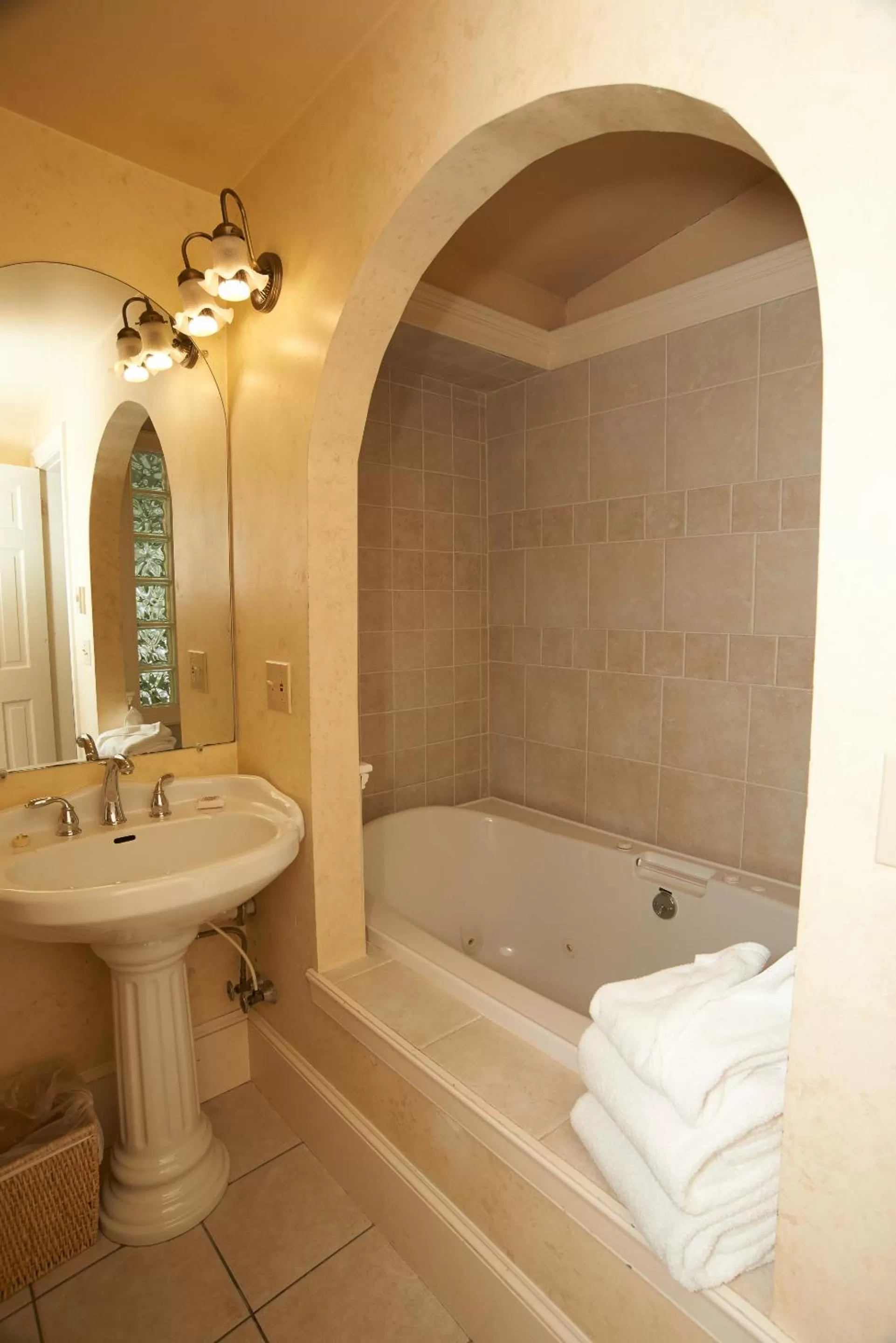 Belfry Inn and Bistro