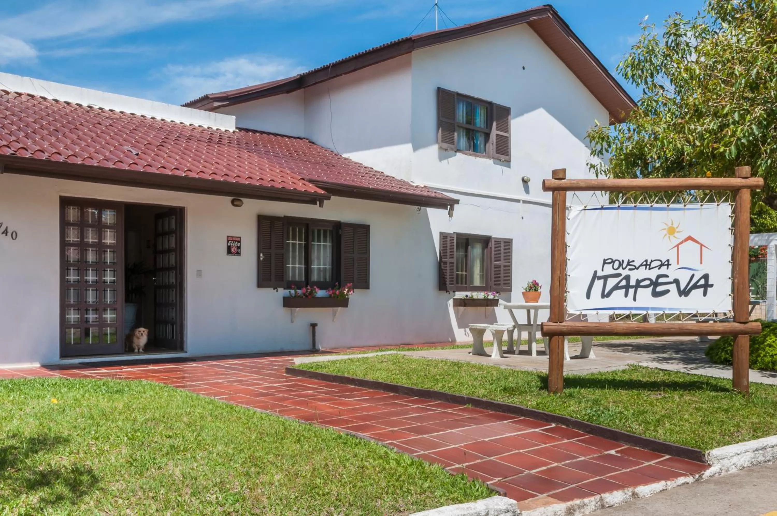 Facade/entrance in Pousada Itapeva
