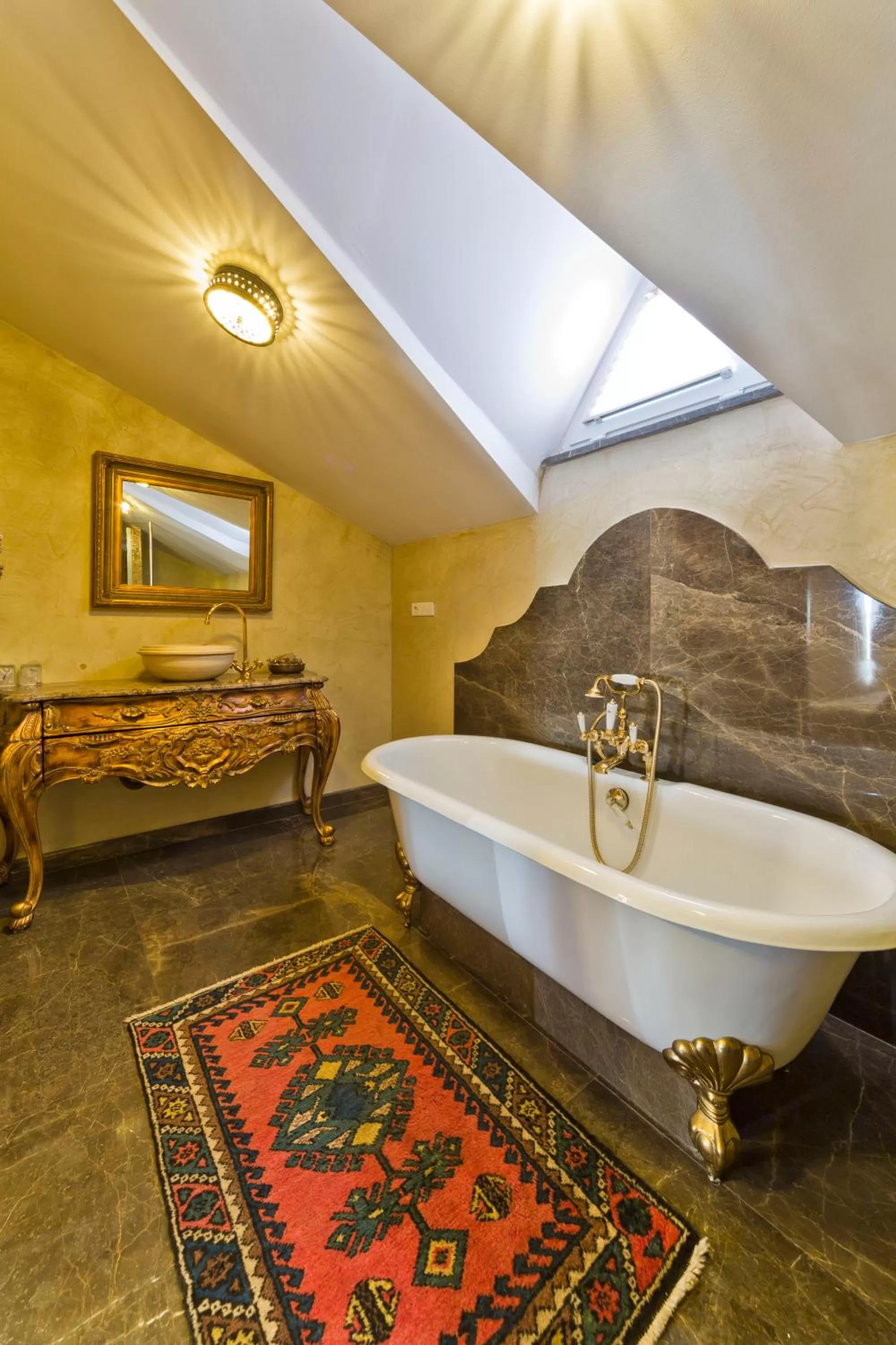 Bathroom, Bed in Sokullu Pasa Hotel - Special Class