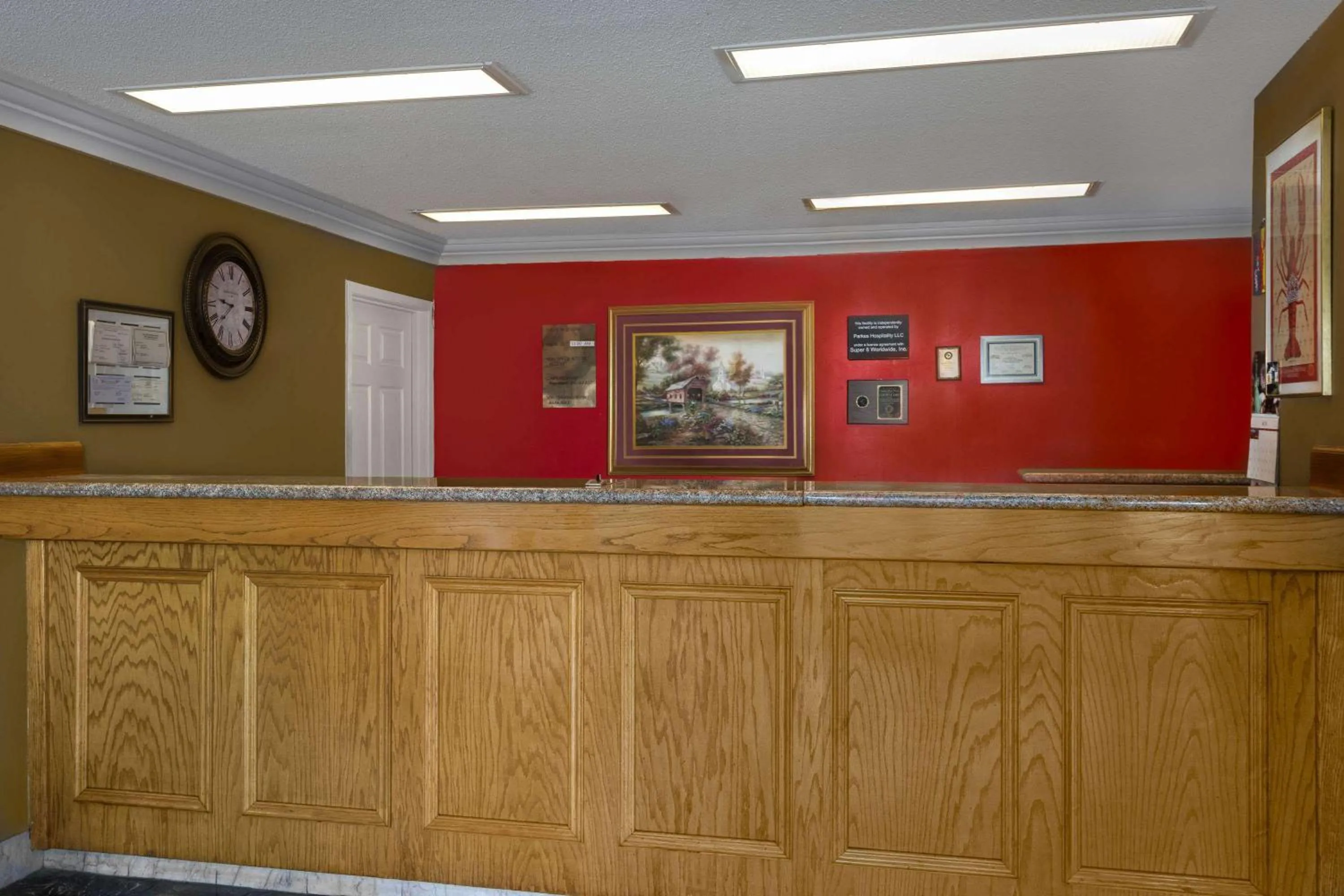 Lobby or reception in Super 8 by Wyndham Breaux Bridge