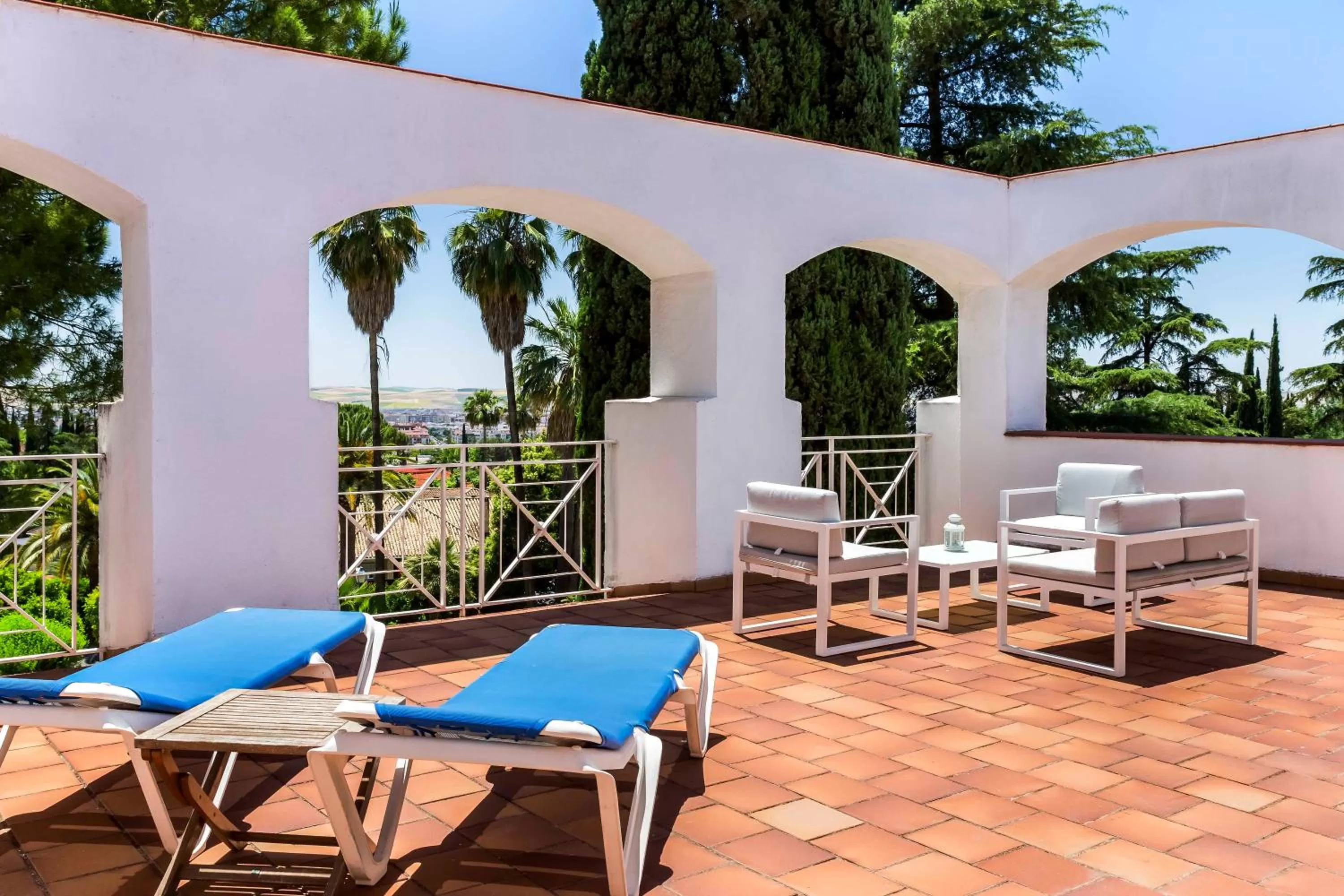 Swimming pool in Exe Las Adelfas