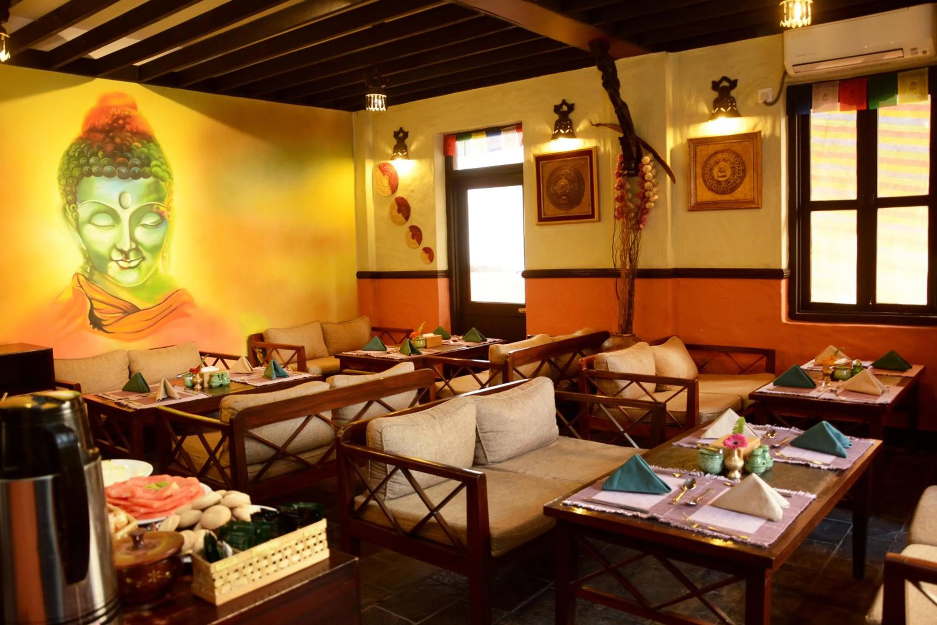 Restaurant/places to eat in Kasthamandap Boutique Hotel