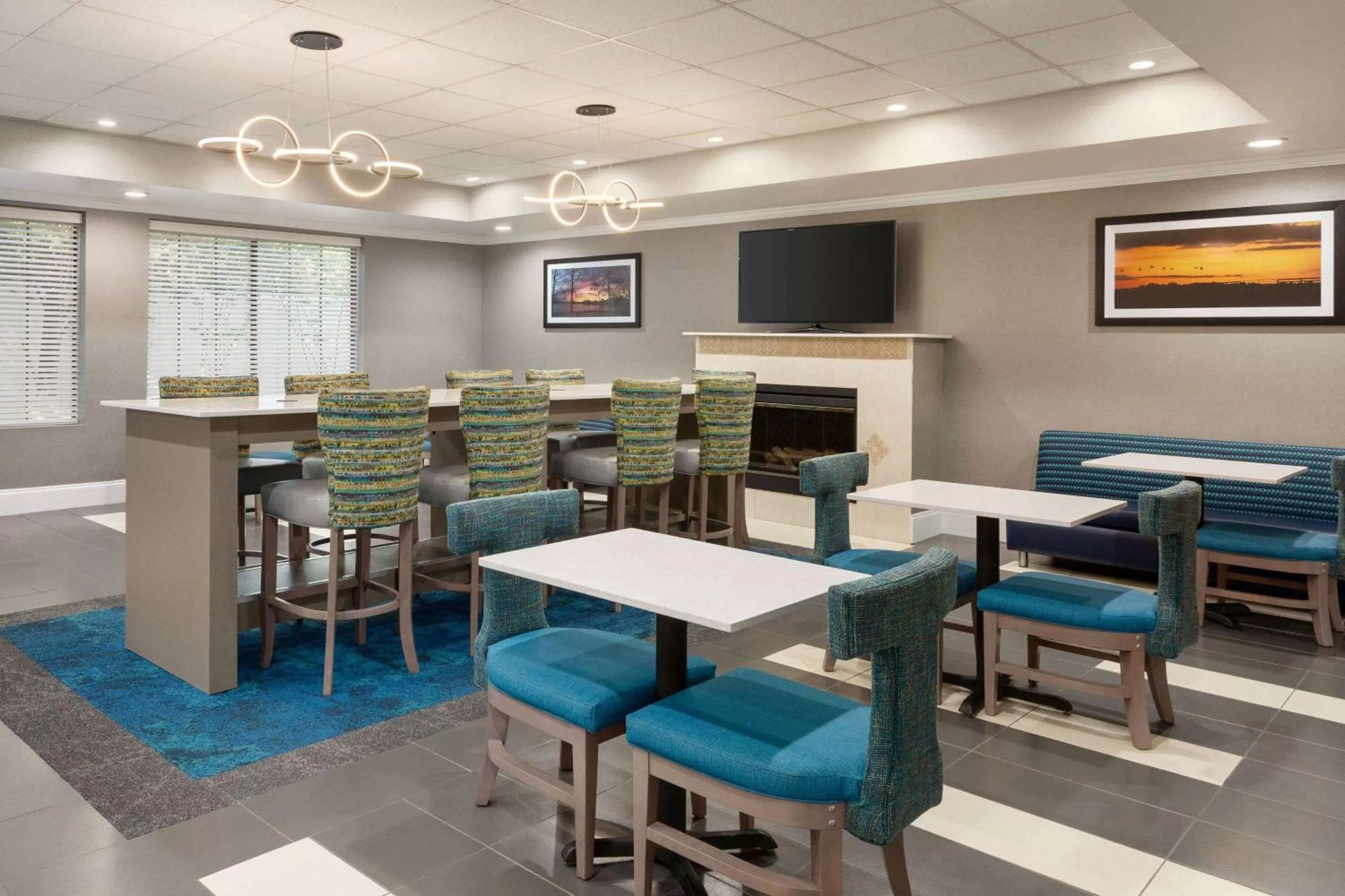 Restaurant/places to eat in La Quinta by Wyndham Dublin