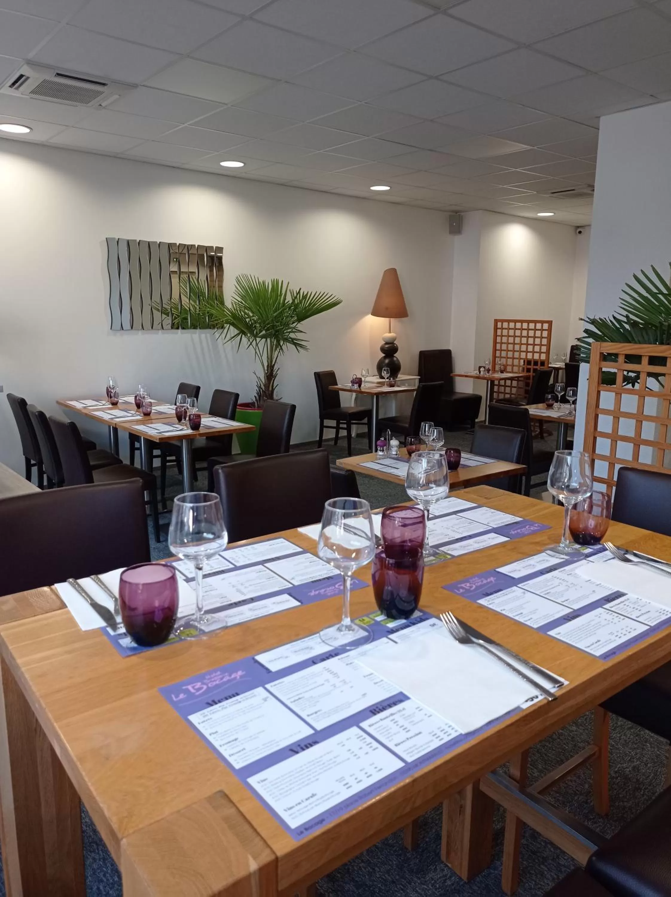 Restaurant/Places to Eat in Logis Le Bocage