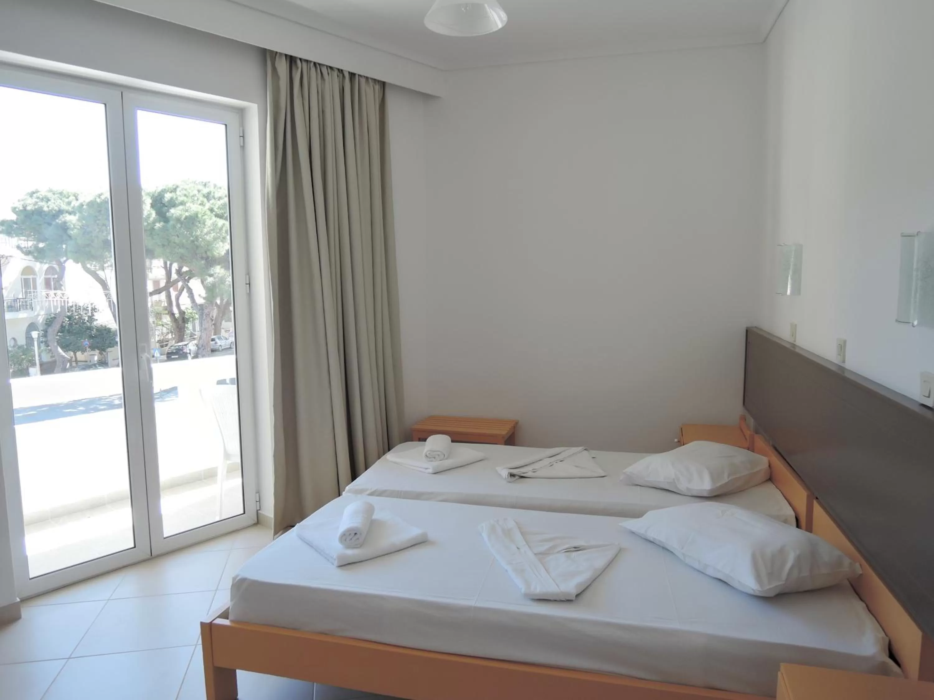 Bedroom, Bed in Fantasia Hotel Apartments