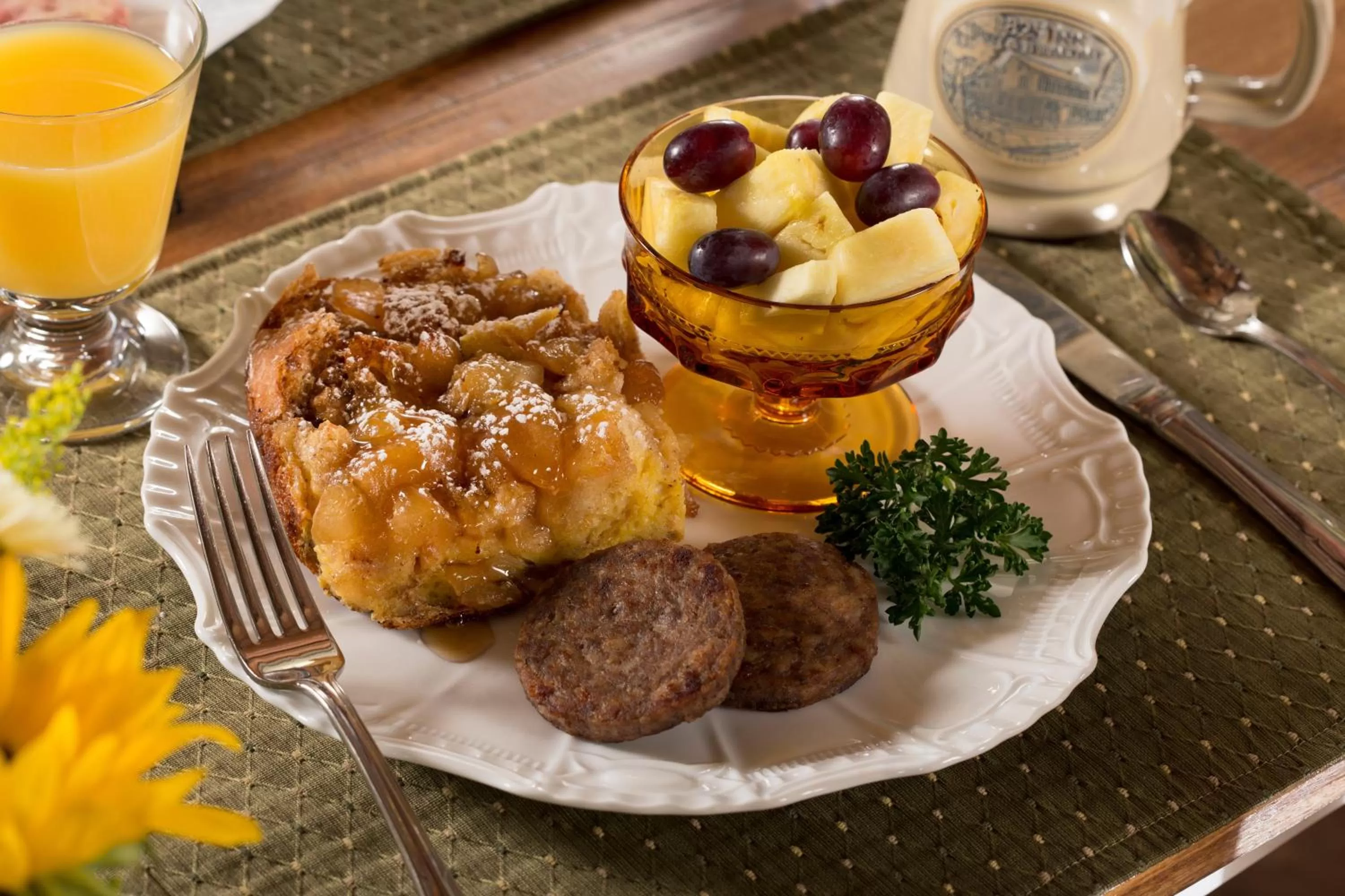 American breakfast in 1825 Inn Bed and Breakfast