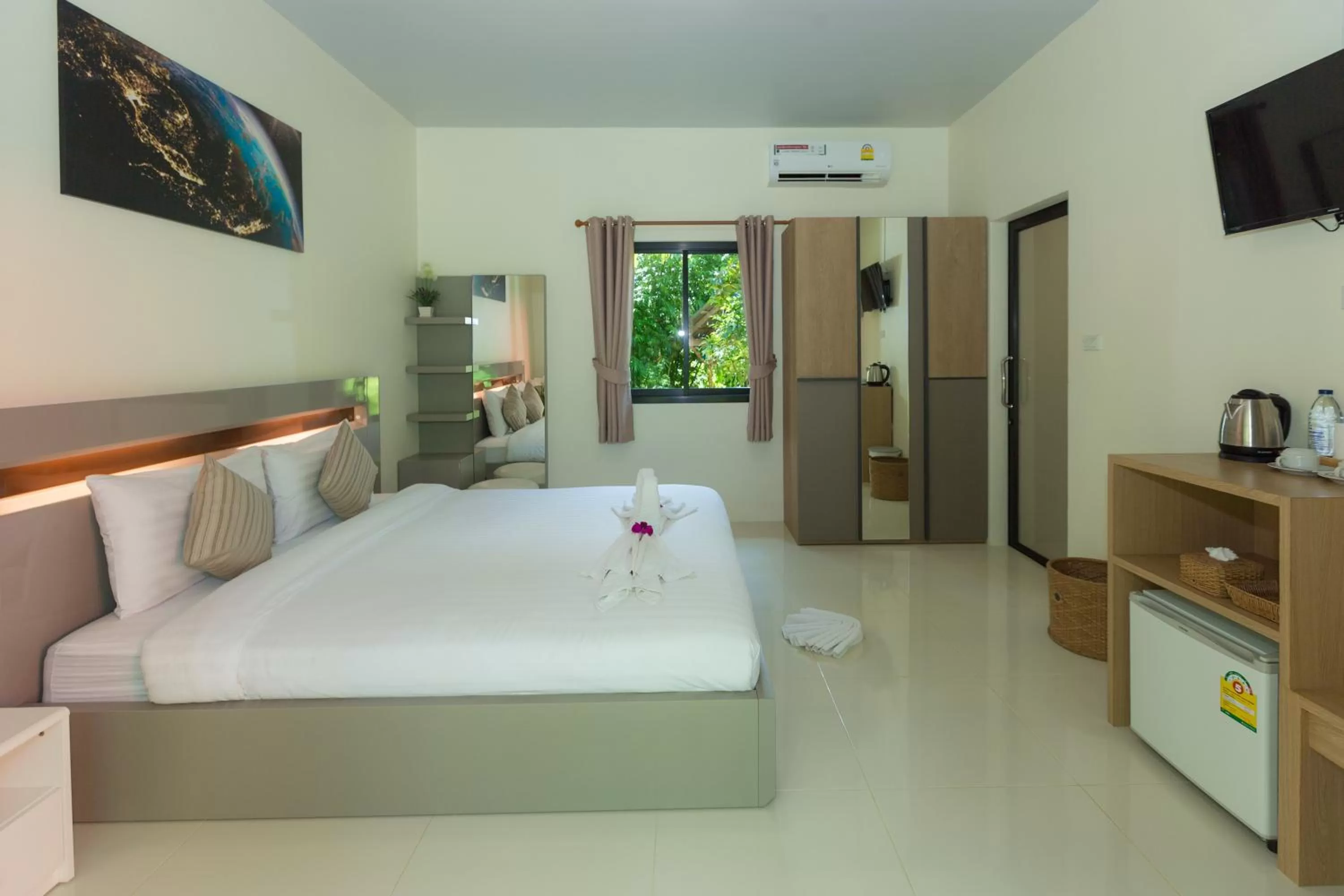 Photo of the whole room, Bed in Garden Villa Khaolak