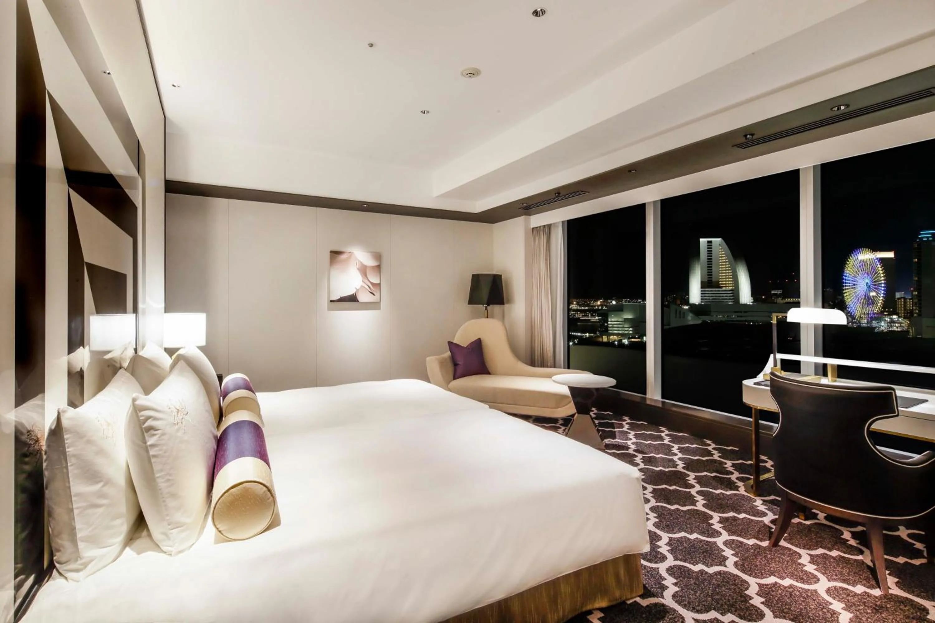 Photo of the whole room, Bed in The Kahala Hotel & Resort Yokohama