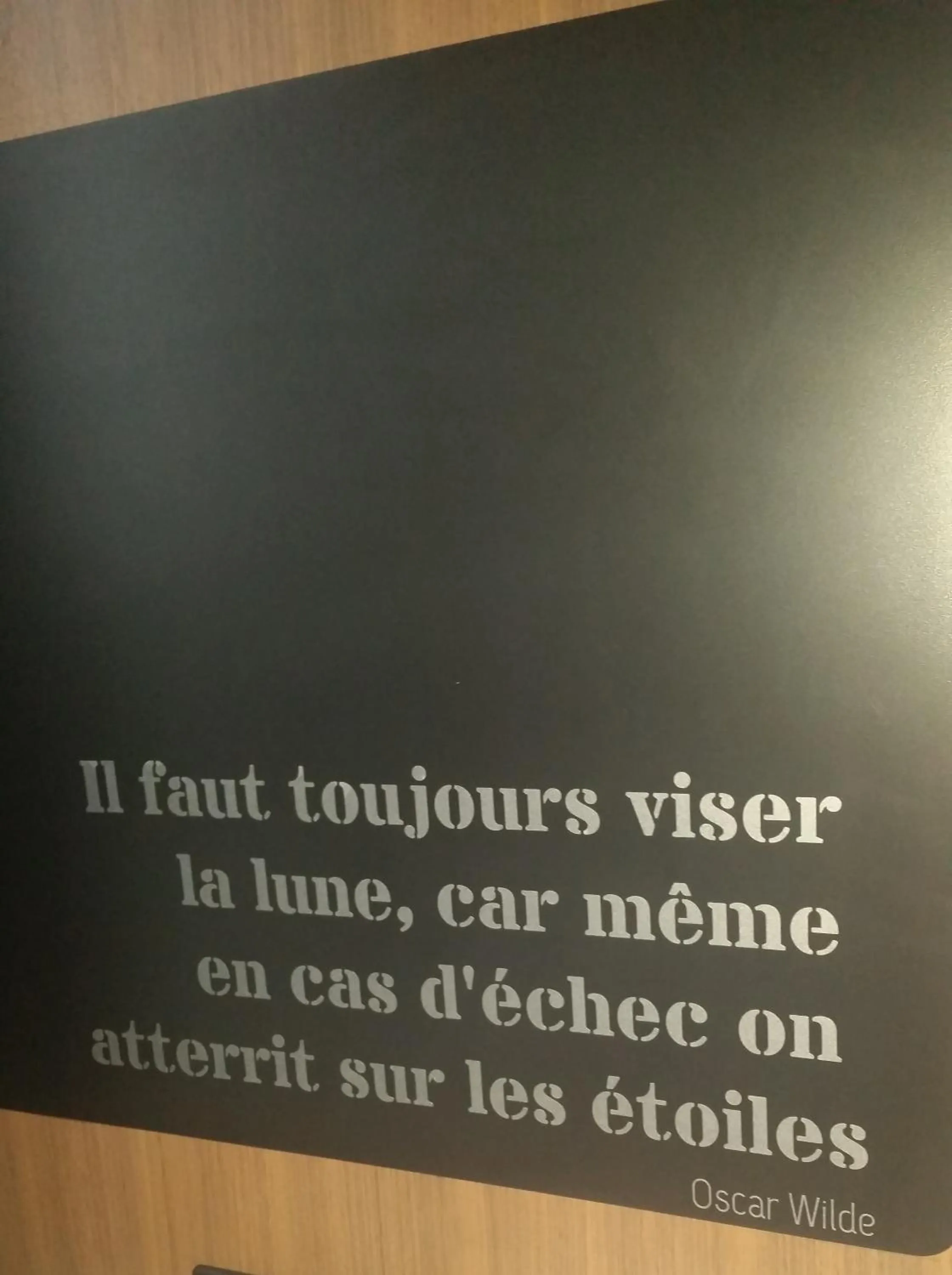 Decorative detail in Grand Times Hotel Drummondville