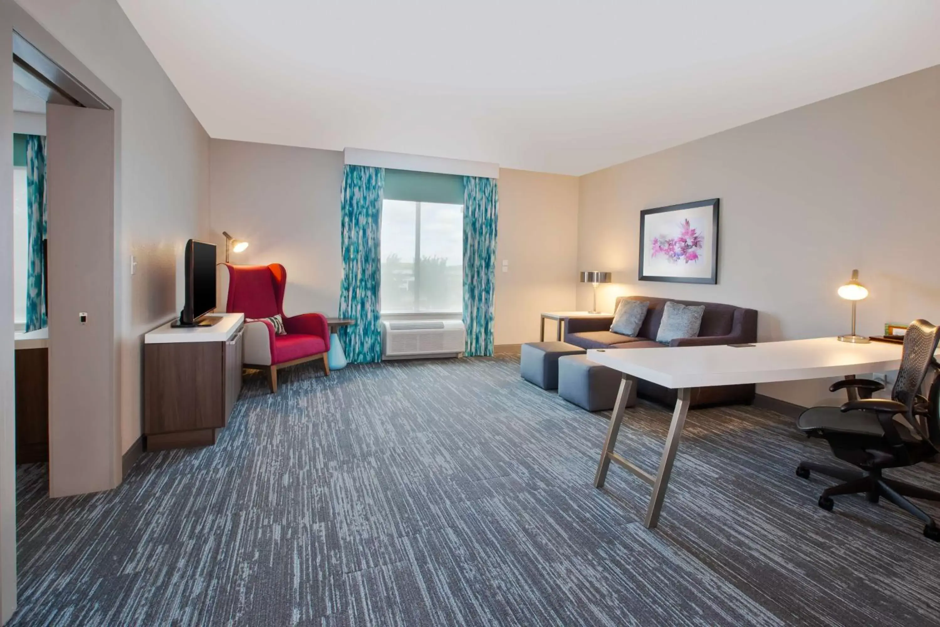 One-Bedroom King Suite in Hilton Garden Inn Dayton/ Beavercreek One-Bedroom King Suite in Hilton Garden Inn Dayton/ Beavercreek