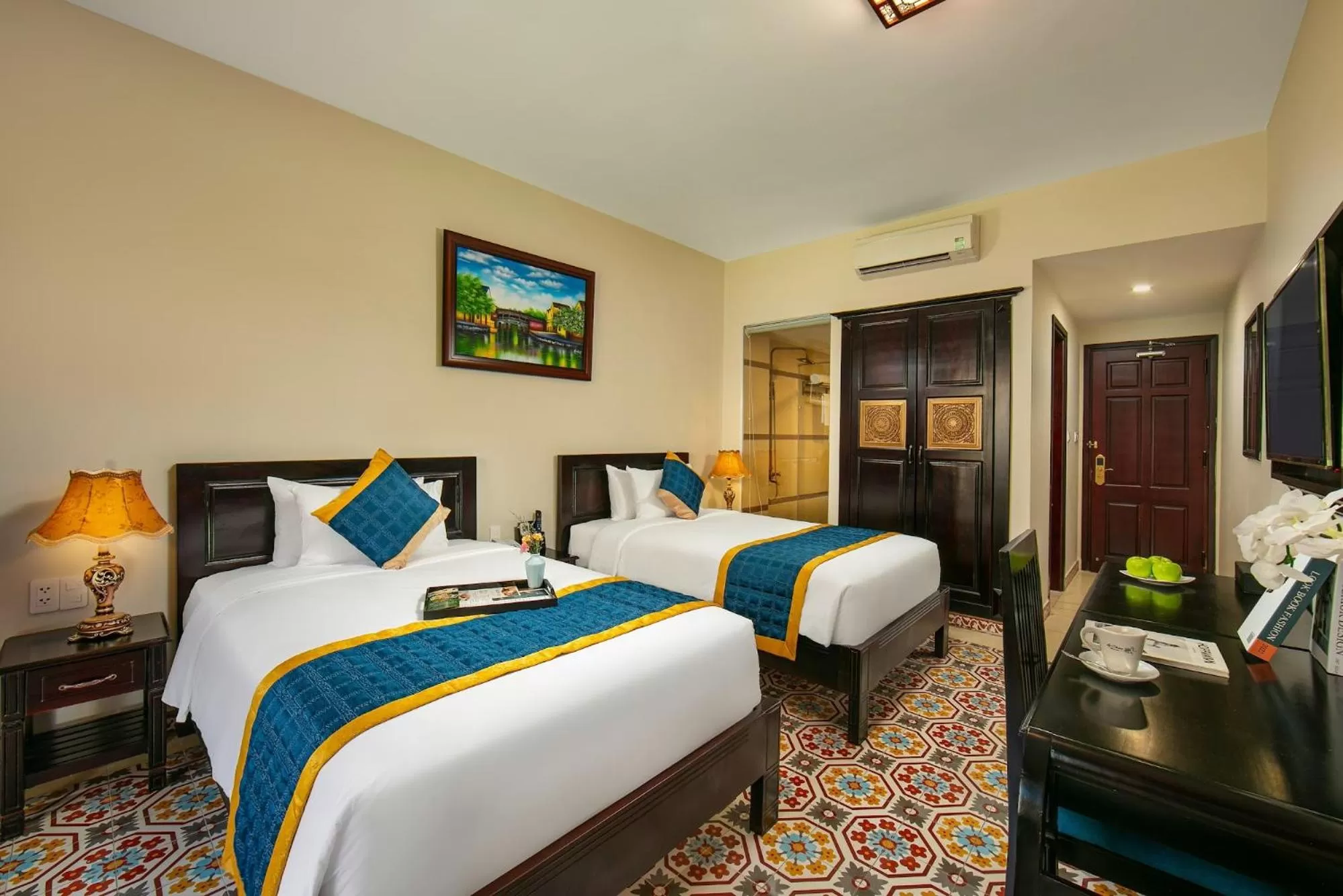 Bed in La Charm Hoi An Hotel & Spa