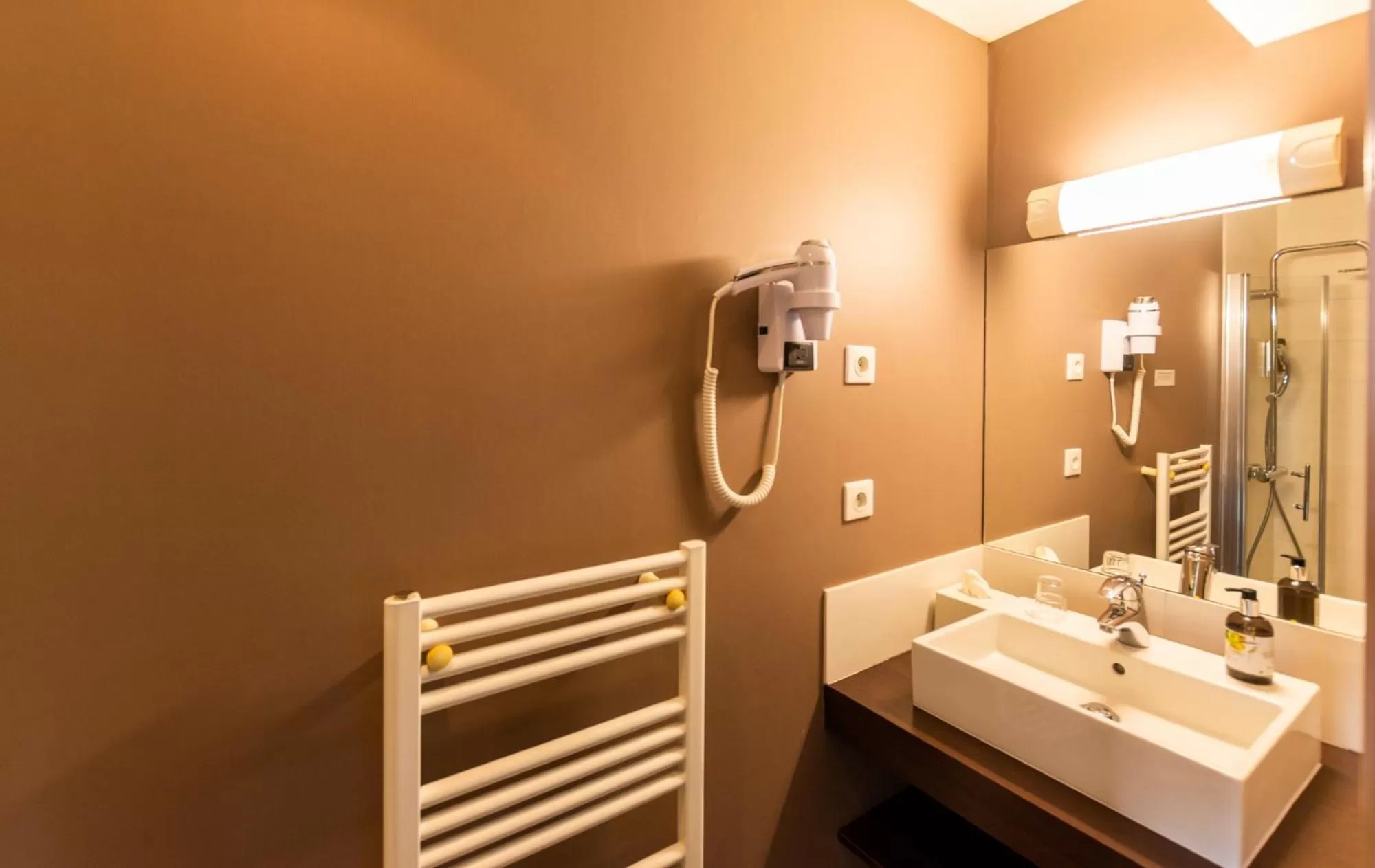 Logis Hôtel Le Vert Galant