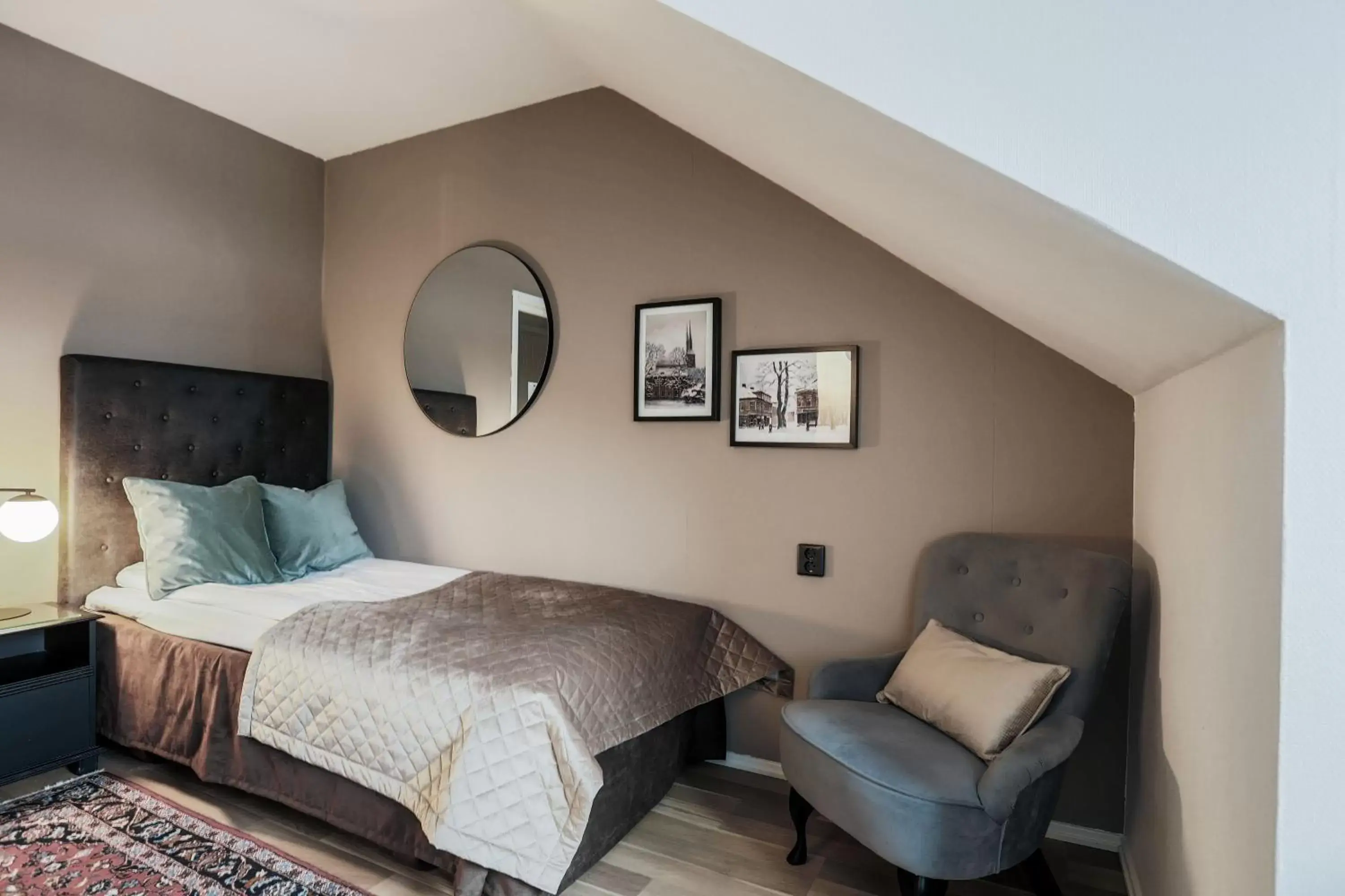 Compact Single Room in Clarion Collection Hotel Cardinal Compact Single Room in Clarion Collection Hotel Cardinal