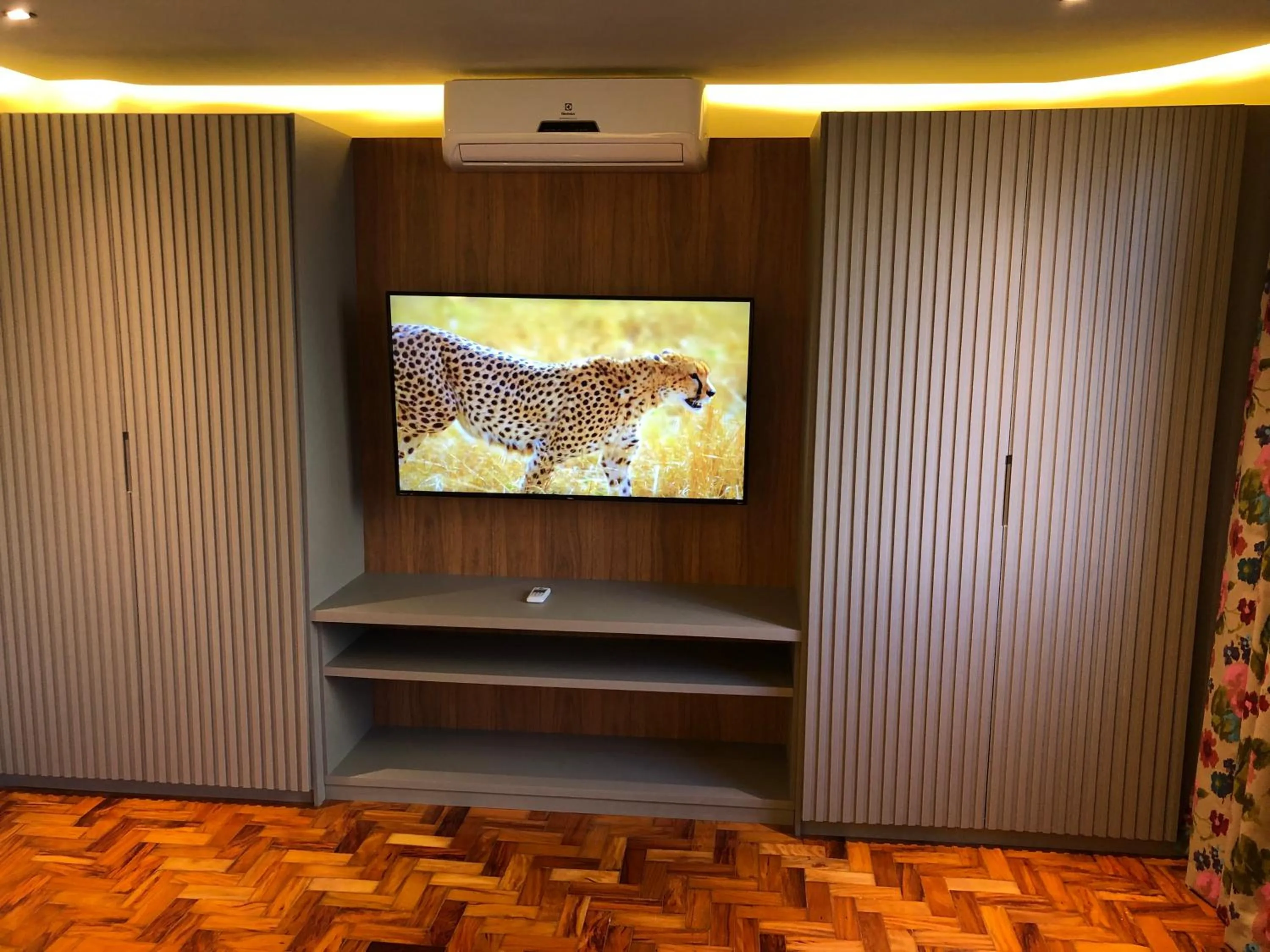 Communal lounge/ TV room in San Michel Hotel