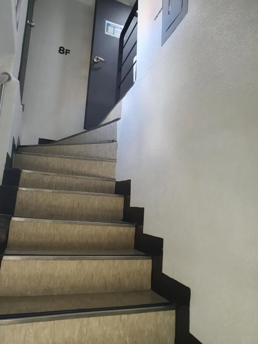 Property building in Ehwa In Myeongdong