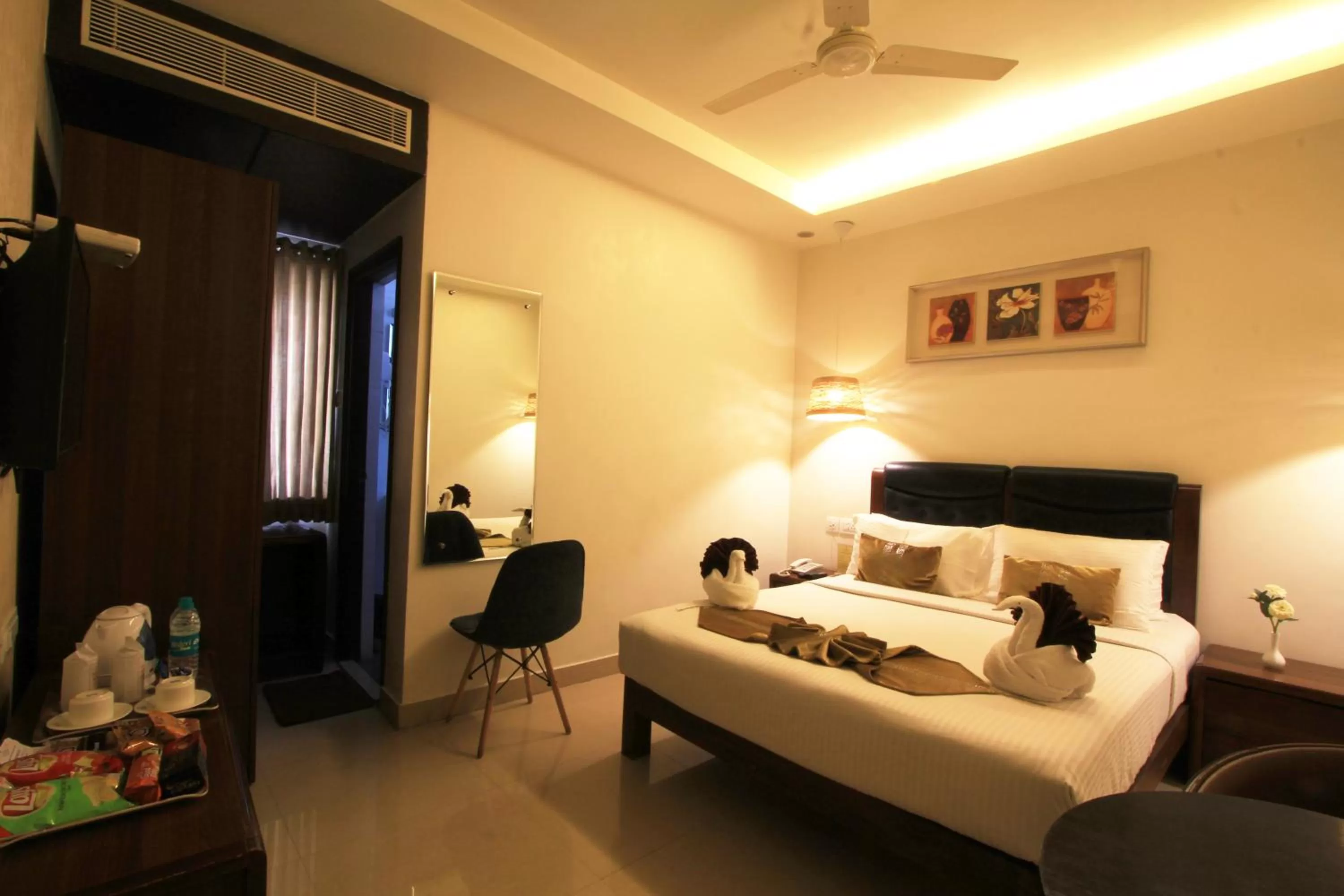 Photo of the whole room, Bed in Stay Comfort