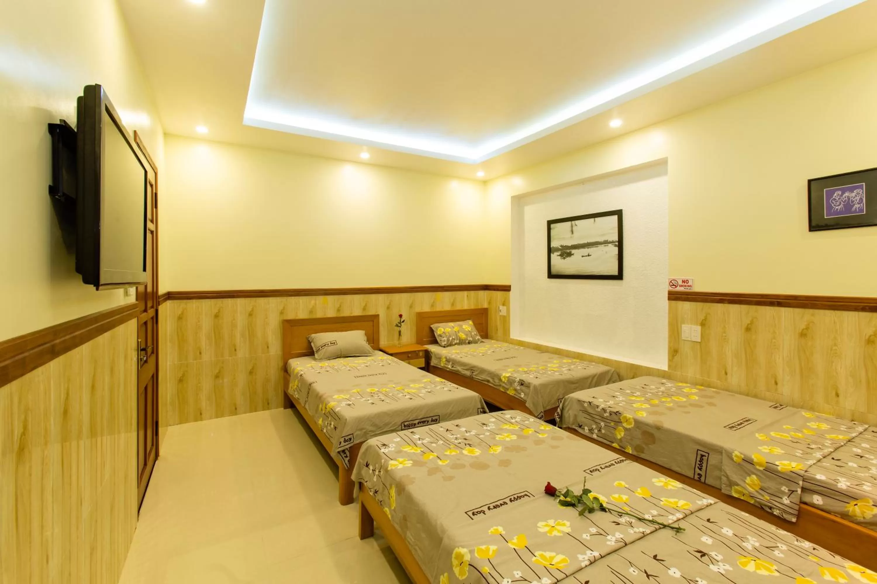 Bed, Room Photo in Qua Cam Tim Homestay