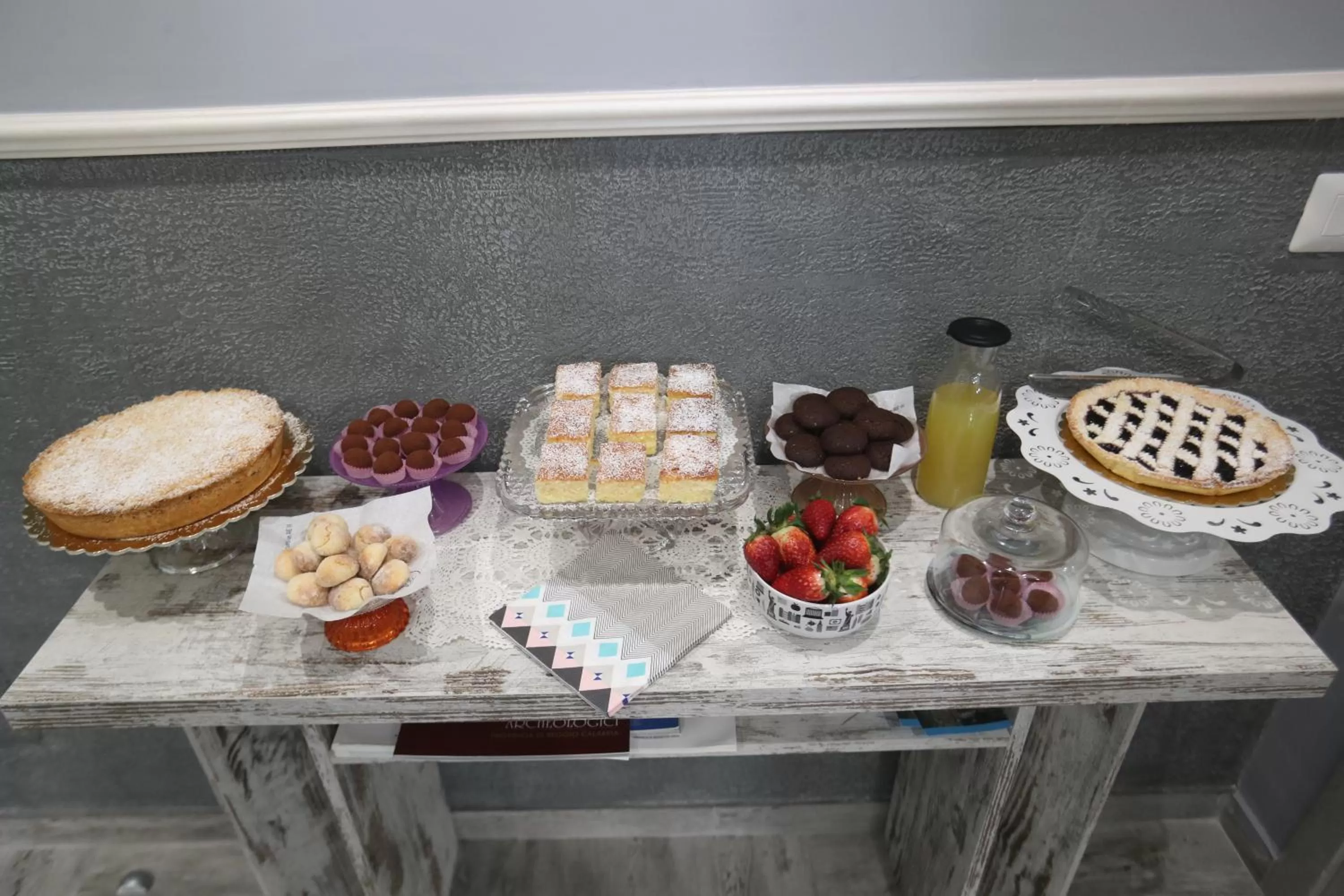 Food and drinks in La casa di Luce