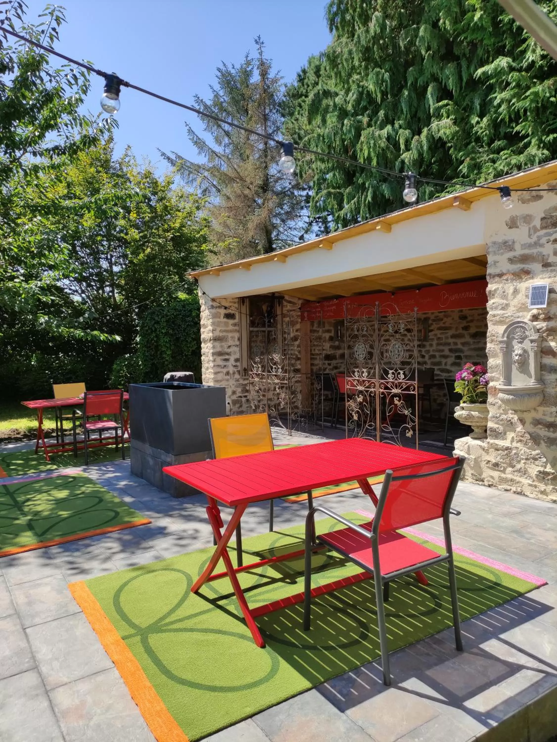 Table Tennis in Maison de Kersalomon