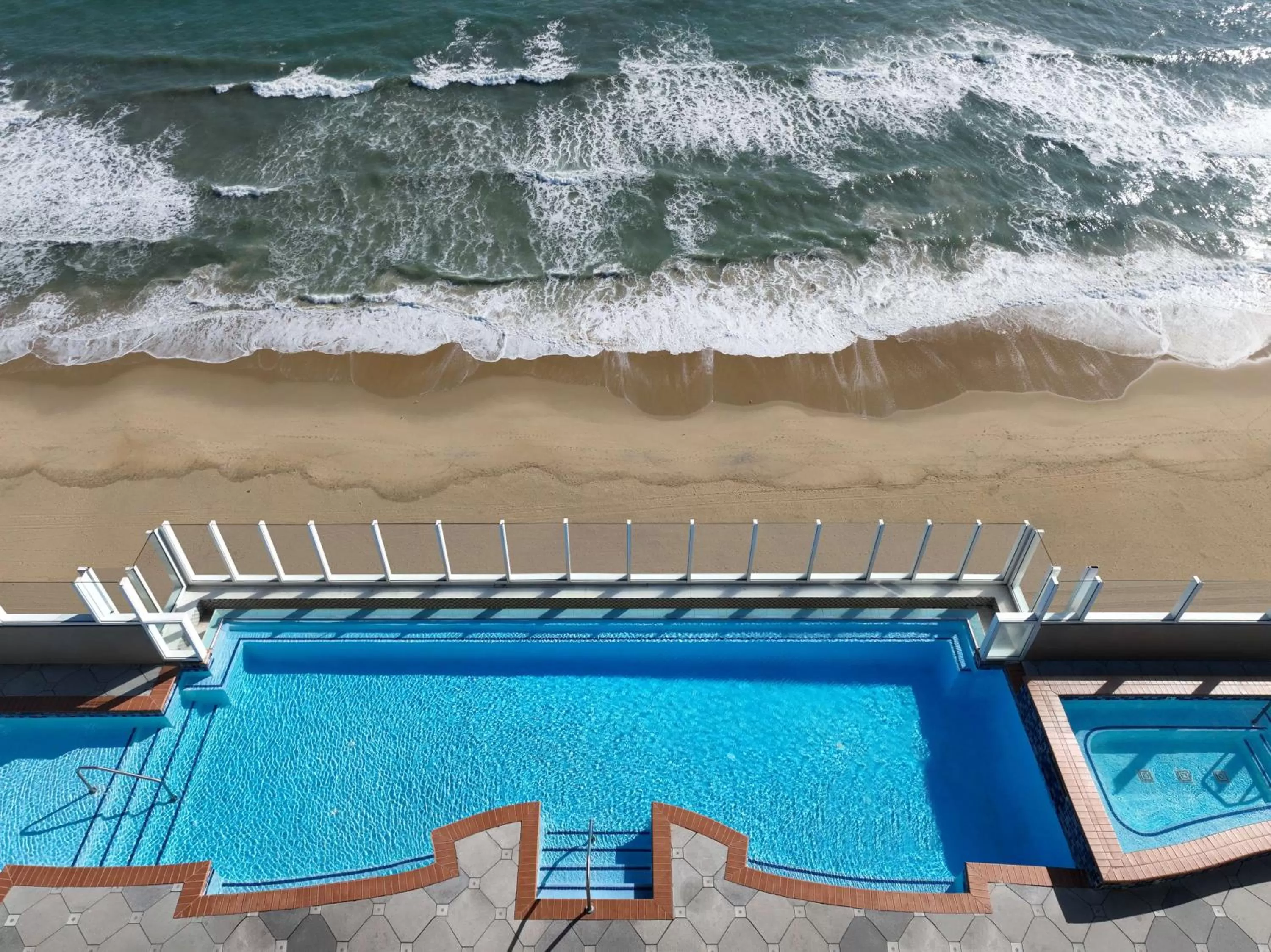 Pool view in Hilton Virginia Beach Oceanfront