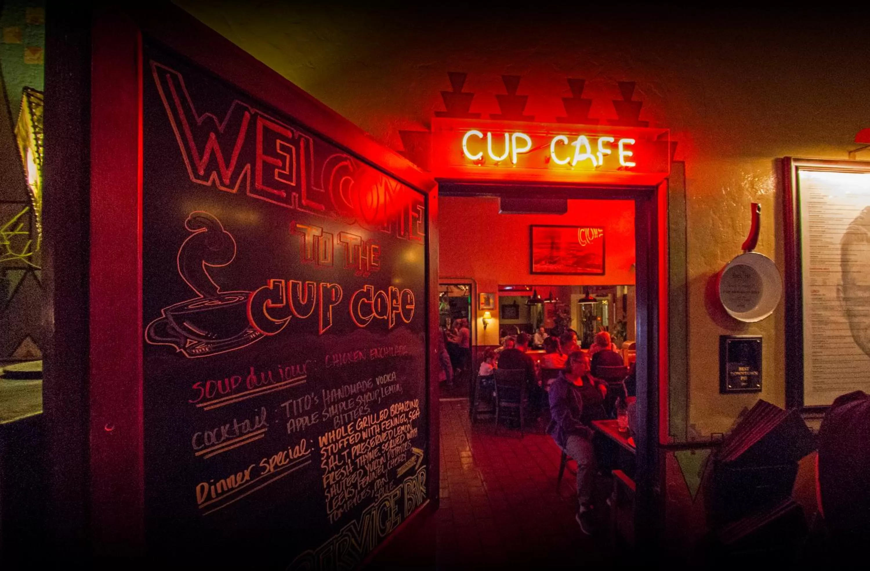 Restaurant/places to eat in Hotel Congress