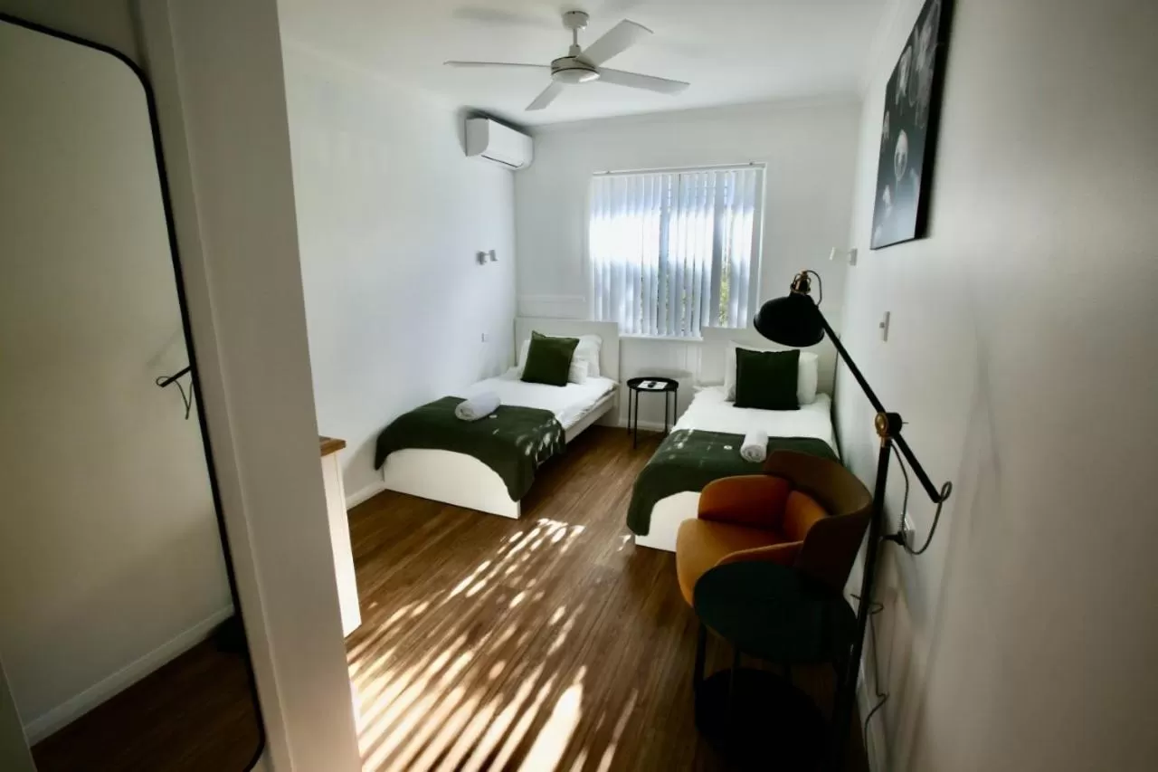 Bed in Tea Gardens Hotel