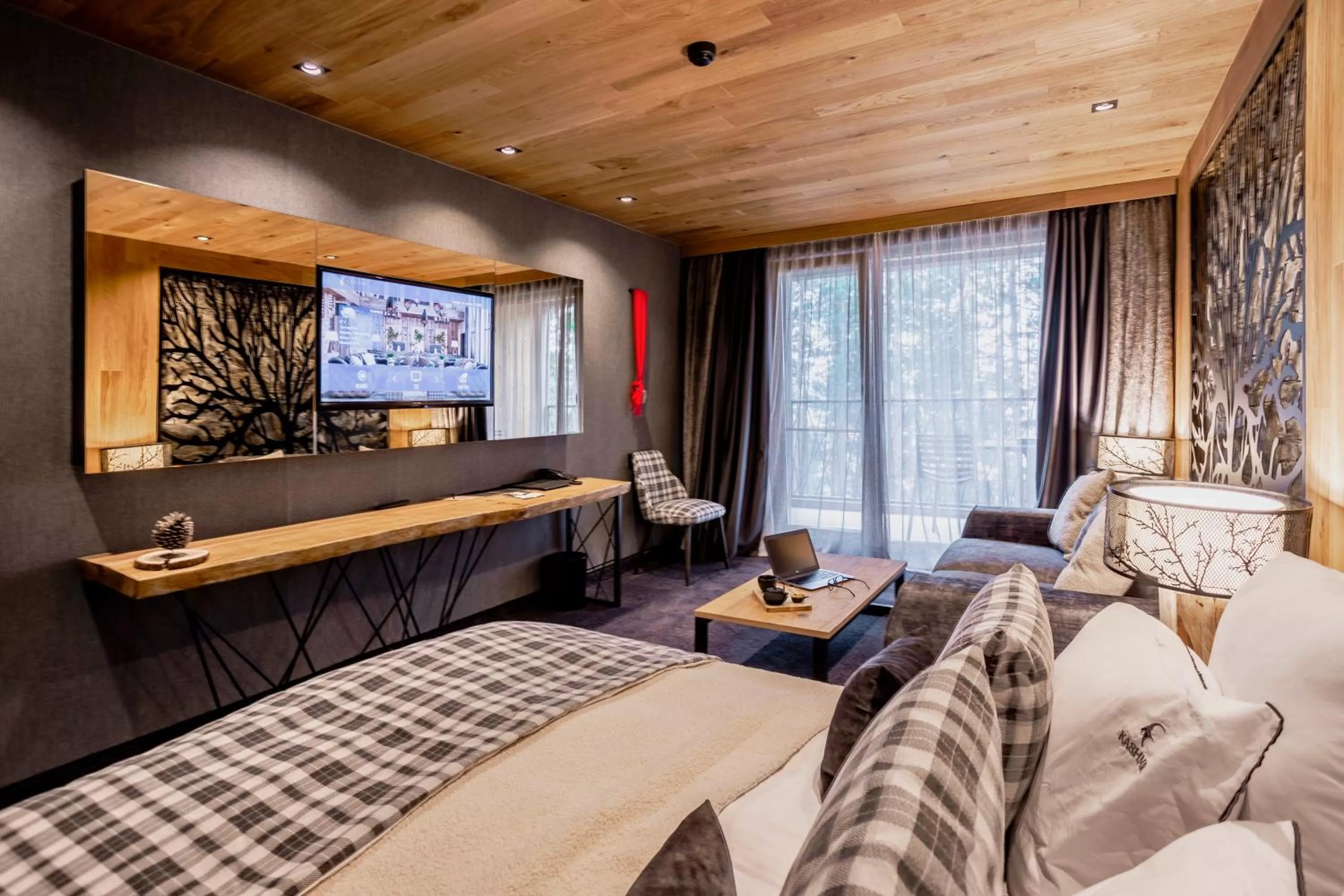 Photo of the whole room, Bed in Kashmir Wellness & SPA Hotel Adults Only