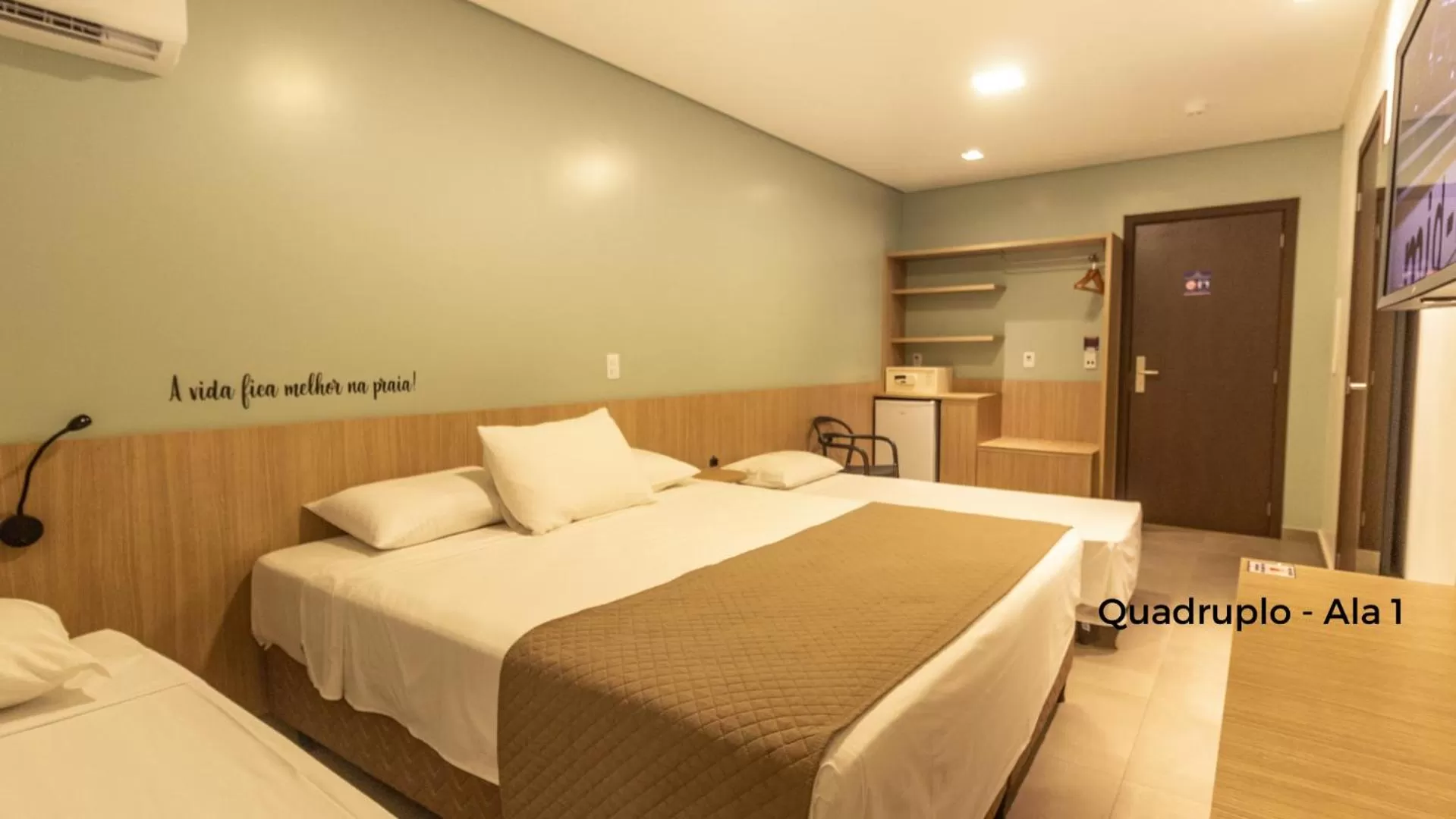 Bed in Hotel & Pousada Favareto