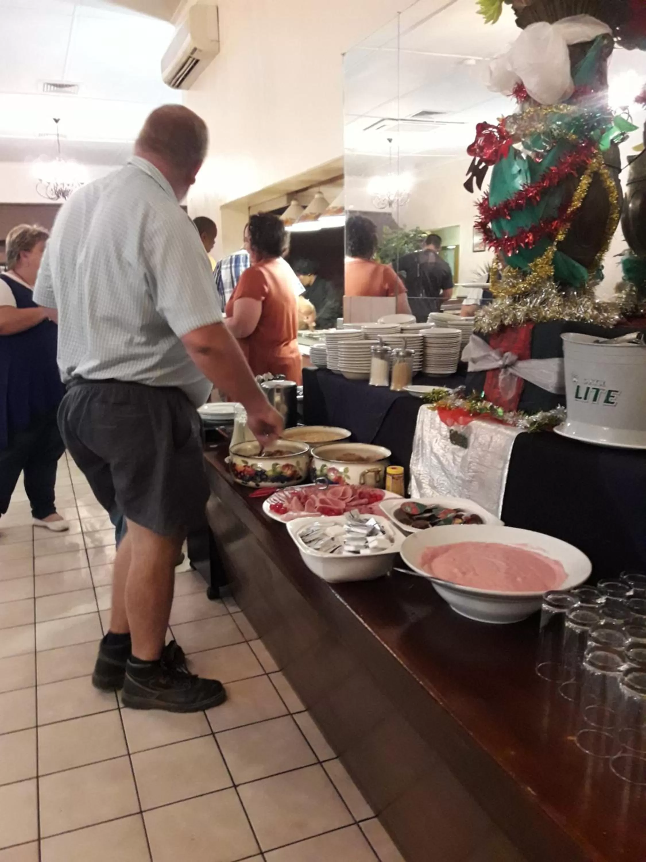 Breakfast in Horseshoe Inn and Conference Center