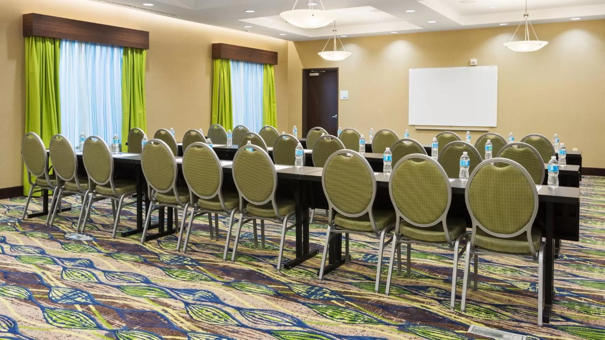 Meeting/conference room in Holiday Inn Express & Suites Midland South I-20 by IHG
