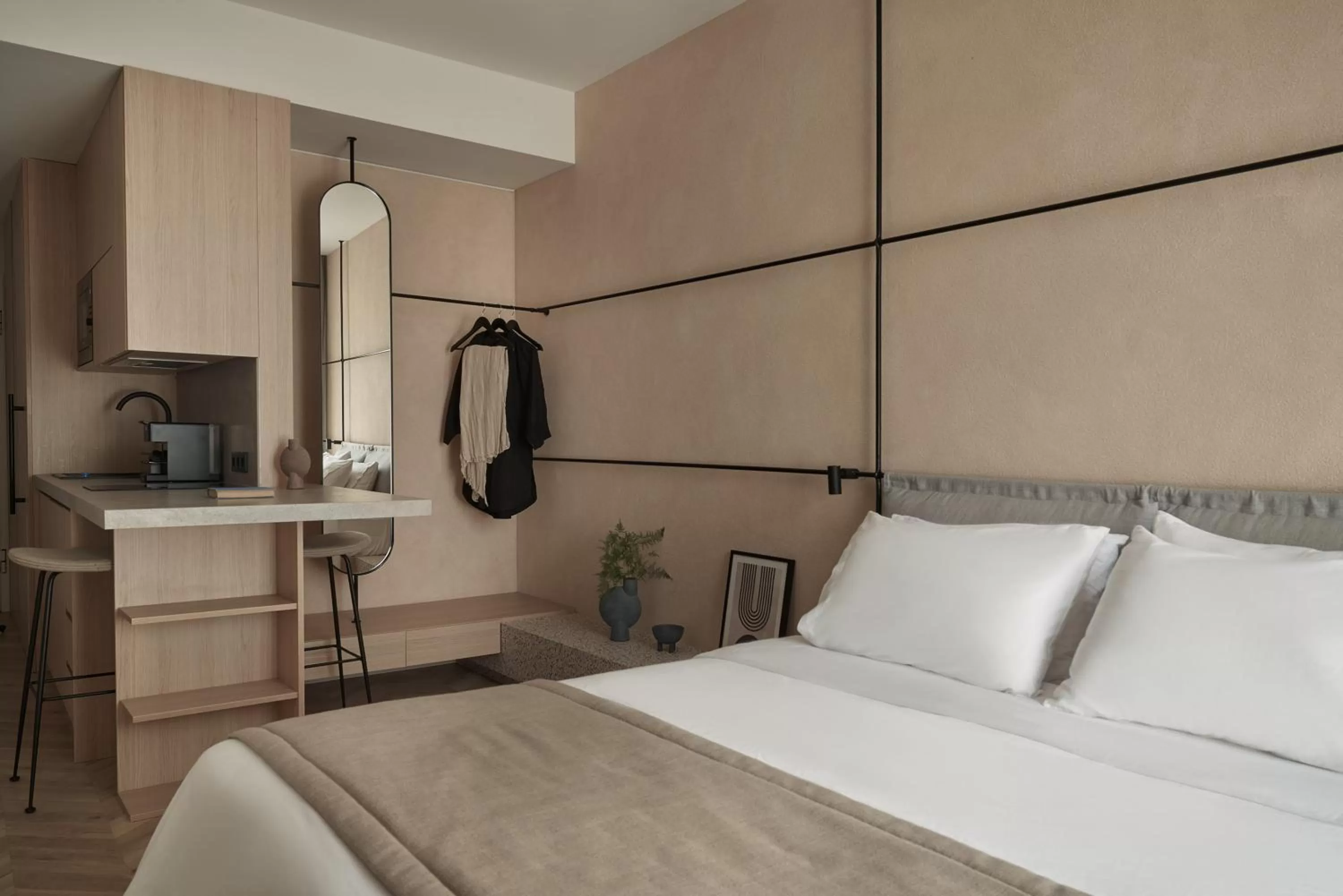 Bed in The Newel Psychiko